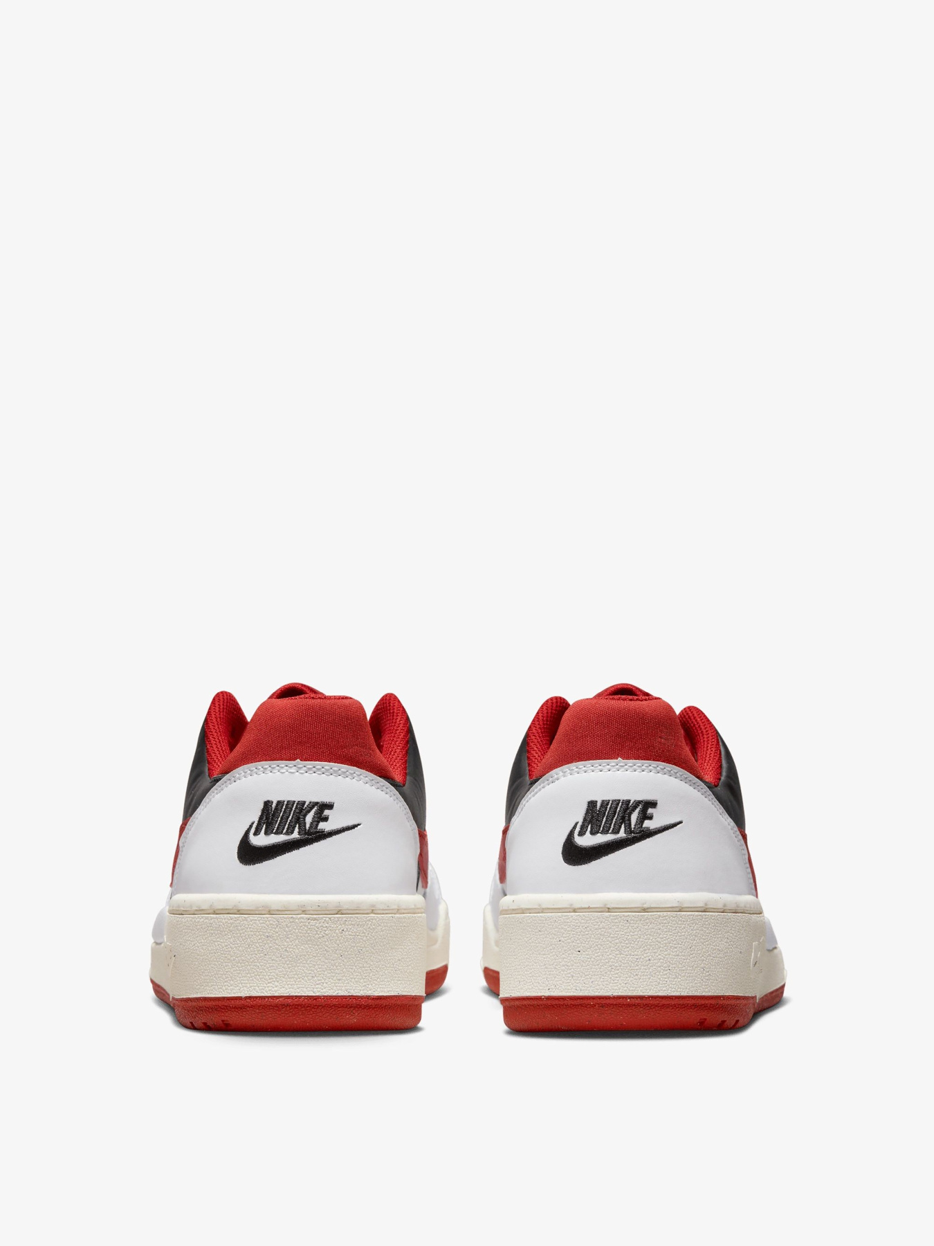 Кроссовки NIKE модель FB1362.102 Фото