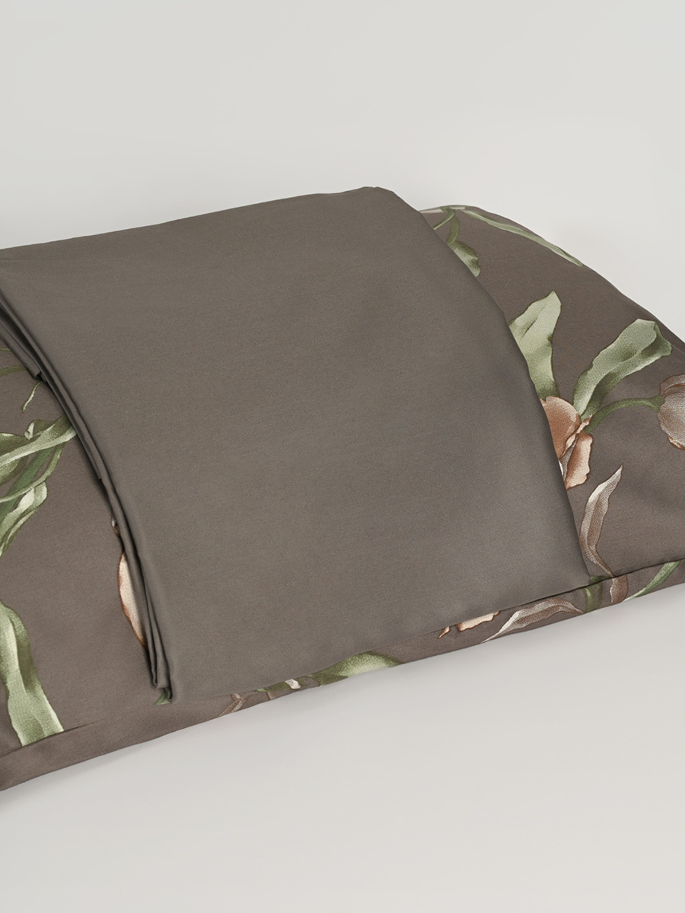 Простынь "Весенний цвет" из натурального сатина MBM MY HOME модель BL-FS-05/06 GRAY Фото