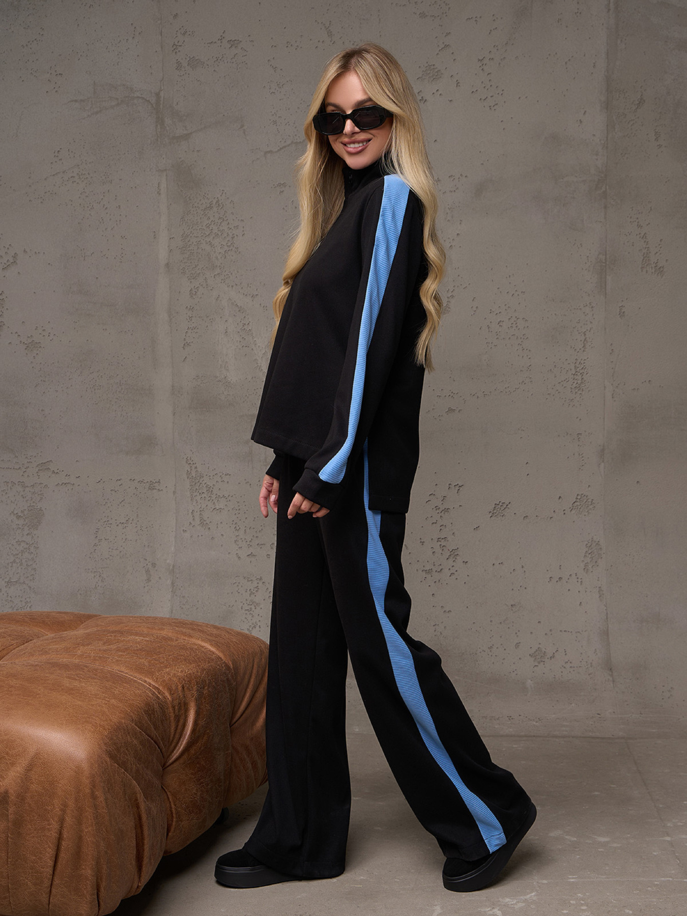 Повсякденний костюм ISSA Plus модель 14891_черный_голубой Повсякденний костюм ISSA Plus модель 14891_черный_голубой Фото