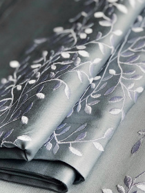 Наволочка сіро-блакитна з вишитими гілками Cozy модель 8003528 Фото