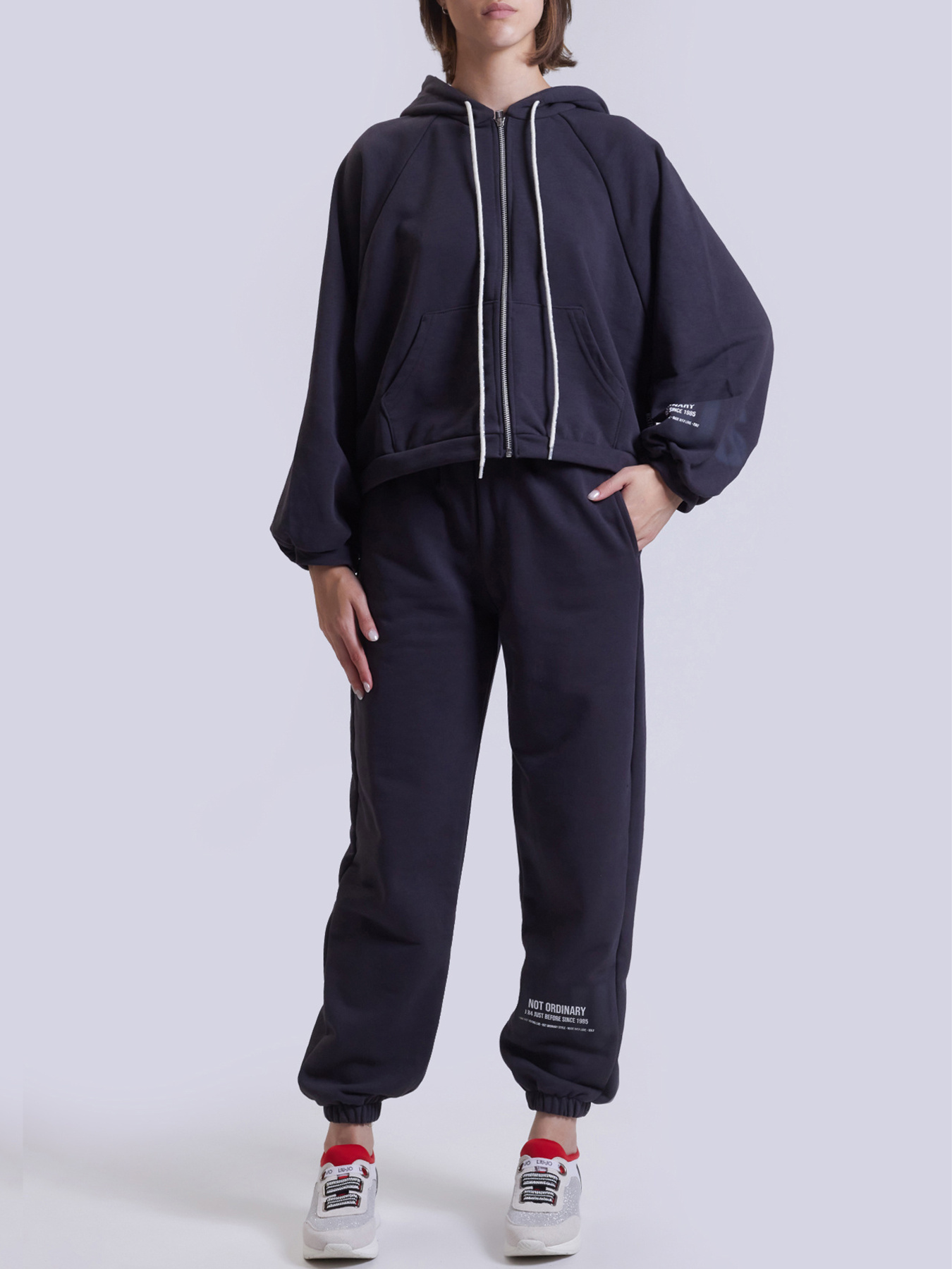 Спортивный костюм J.B4 (Just Before) модель 8WZ1319 Спортивный костюм J.B4 (Just Before) модель 8WZ1319 Фото