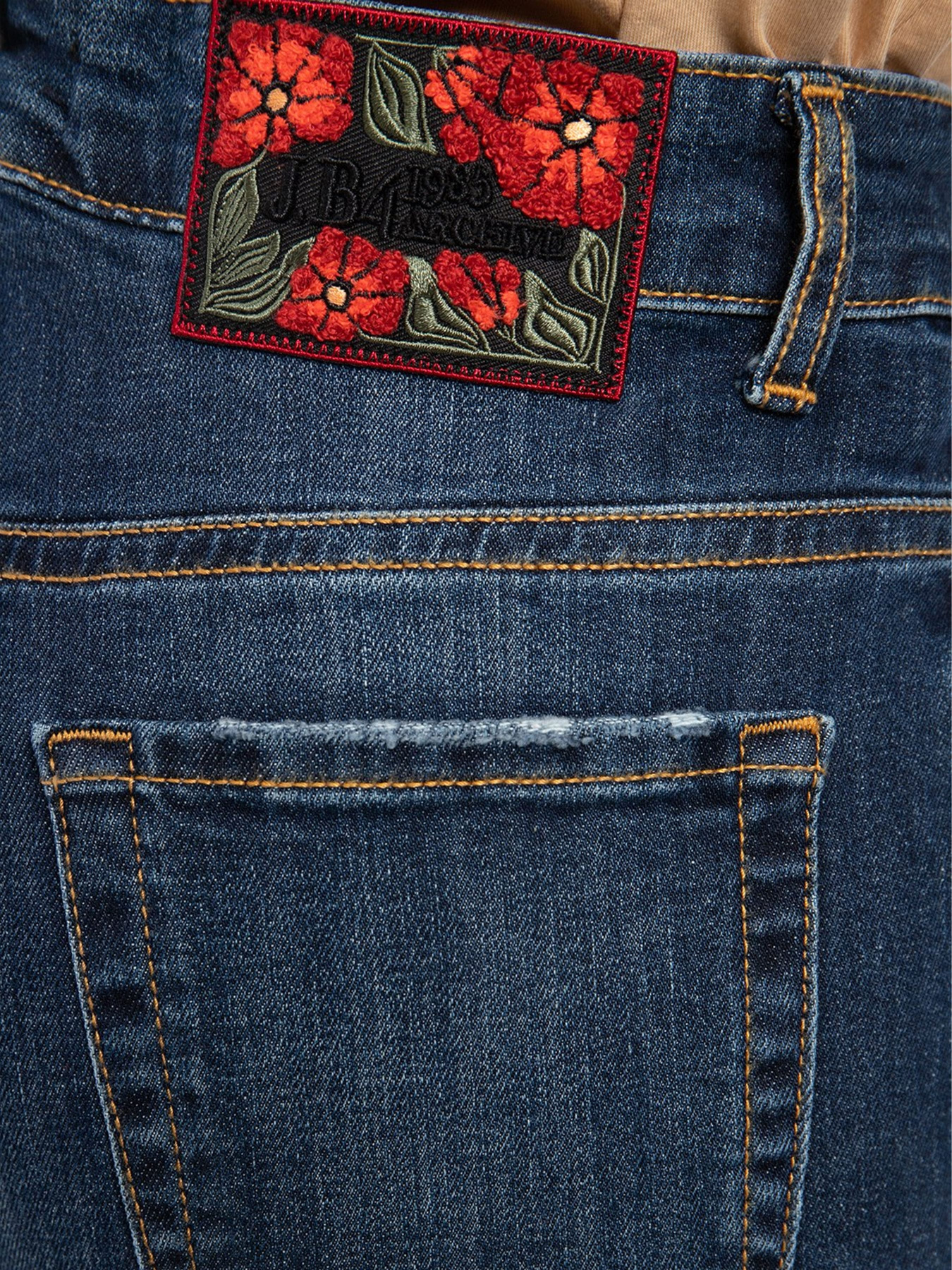 Расклешенные джинсы J.B4 (Just Before) модель 8WG0133 Расклешенные джинсы J.B4 (Just Before) модель 8WG0133 Фото