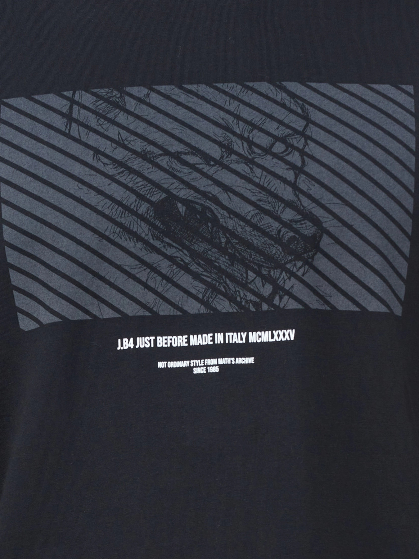 Футболка J.B4 (Just Before) модель 8MF6502 Фото