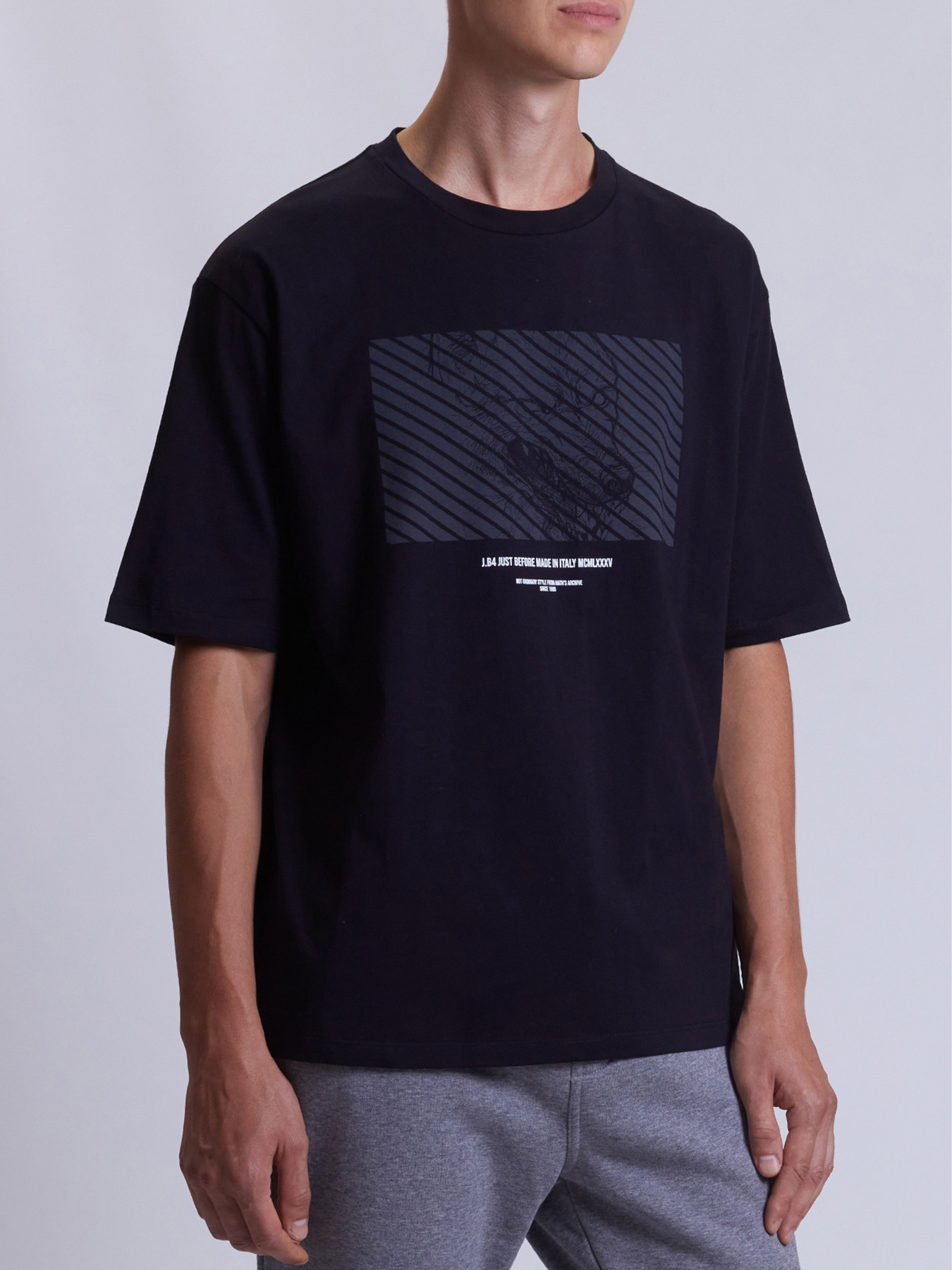 Футболка J.B4 (Just Before) модель 8MF6502 Фото