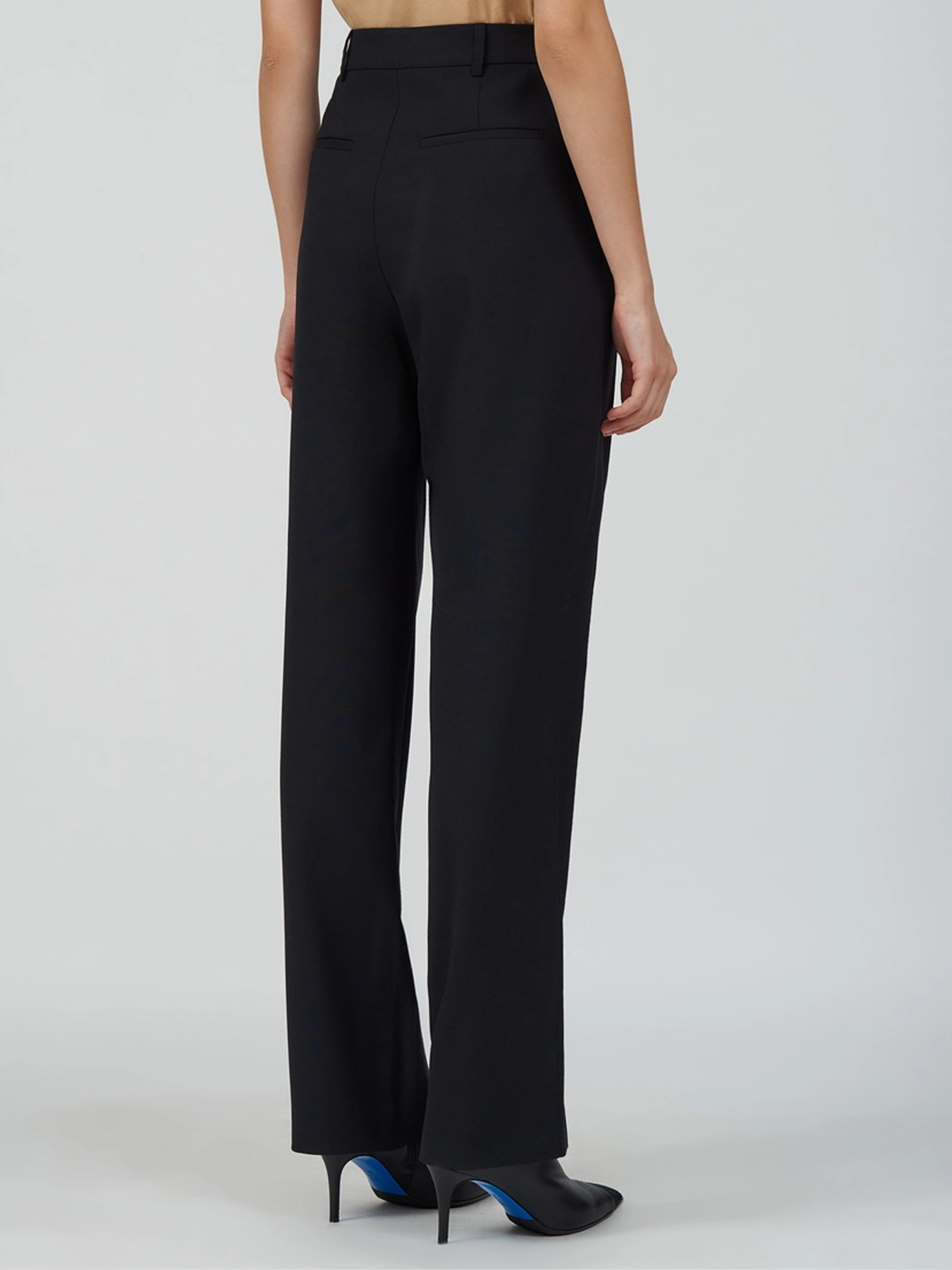 Класичні штани Moschino модель 242K2A032587260555 Фото