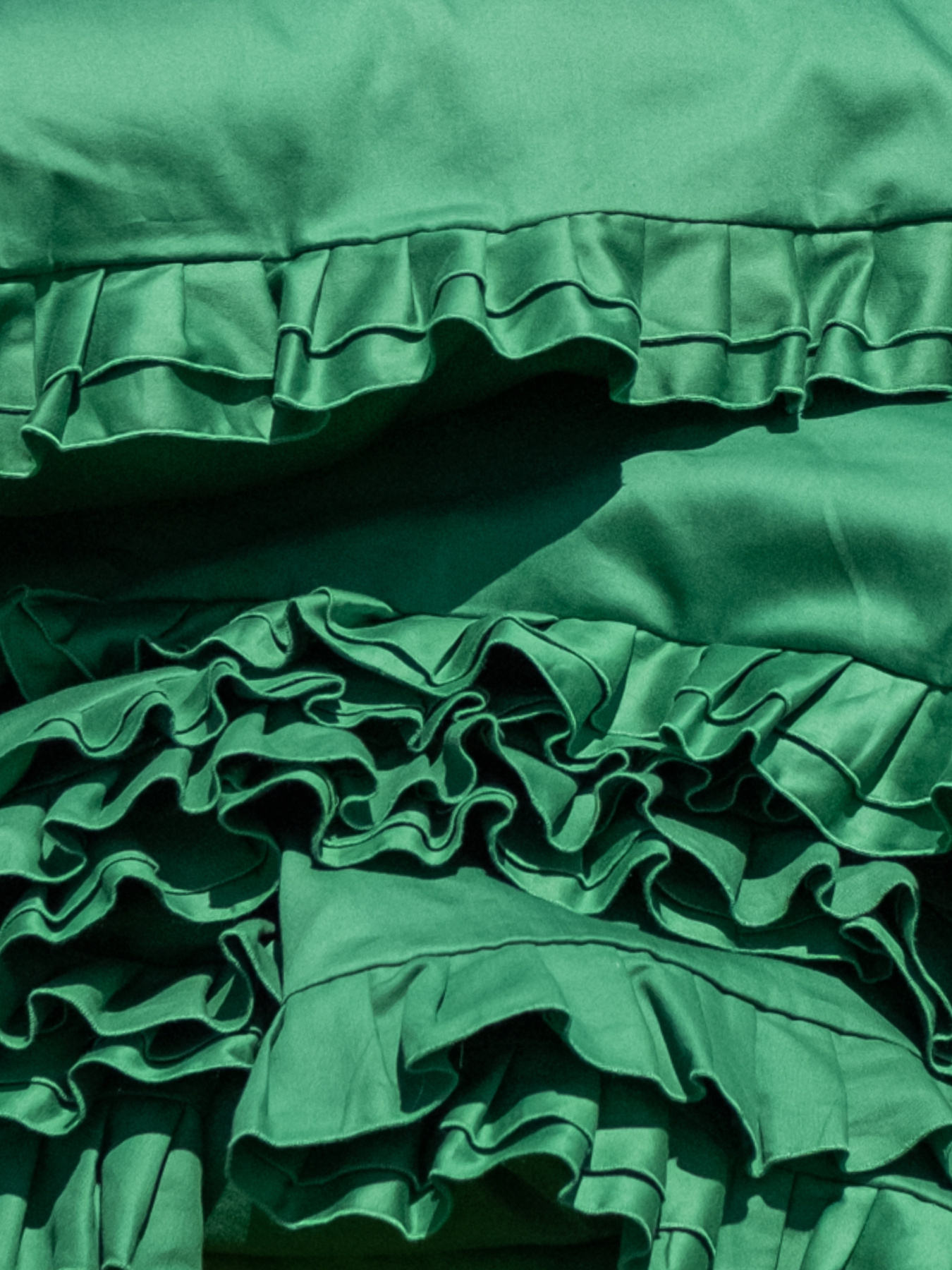 Наволочка з рюшами зелена Cozy модель 9425685 Фото