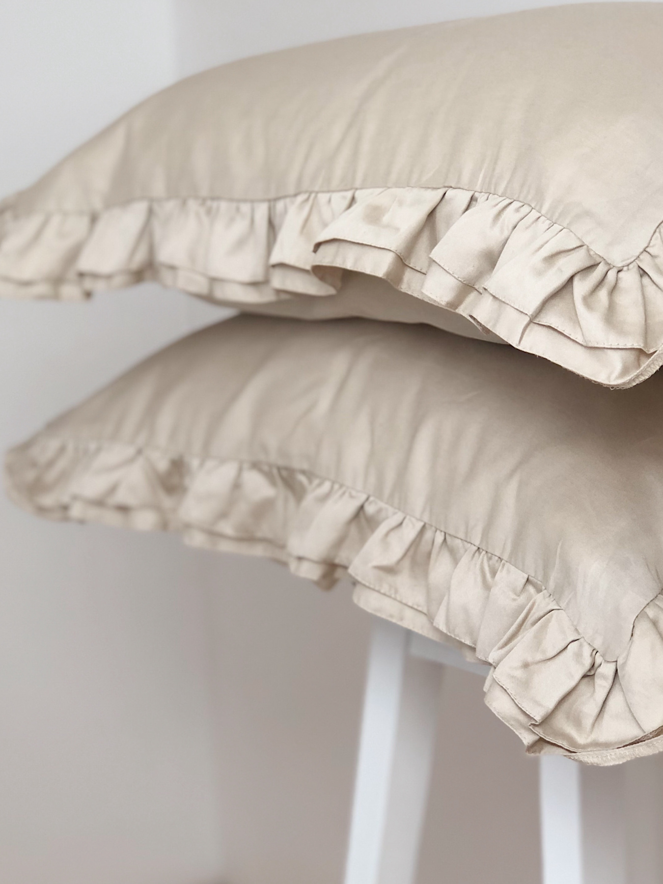 Наволочка з рюшами лате Cozy модель 7992349 Фото