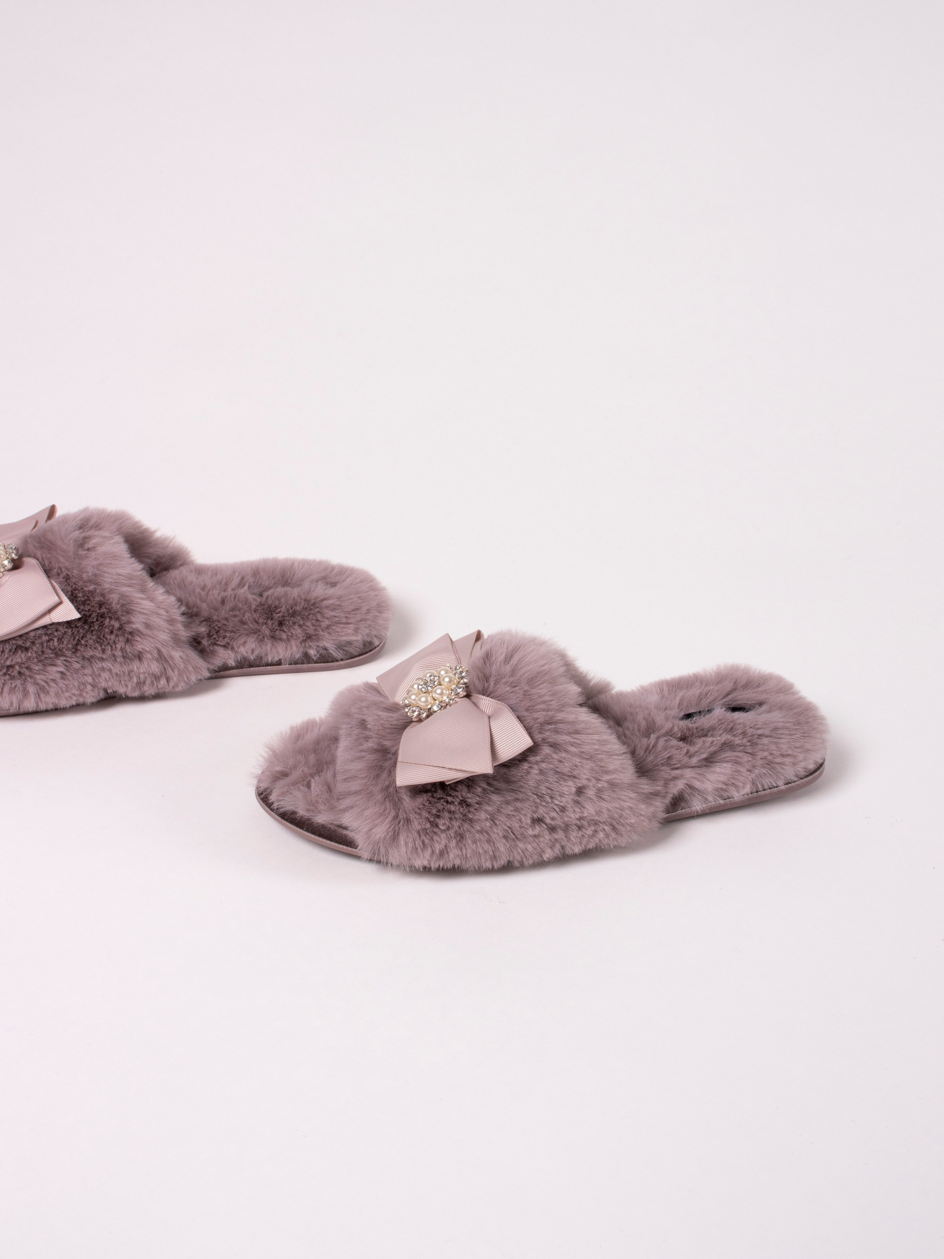 Тапки Pretty You London модель Anya Mink Фото