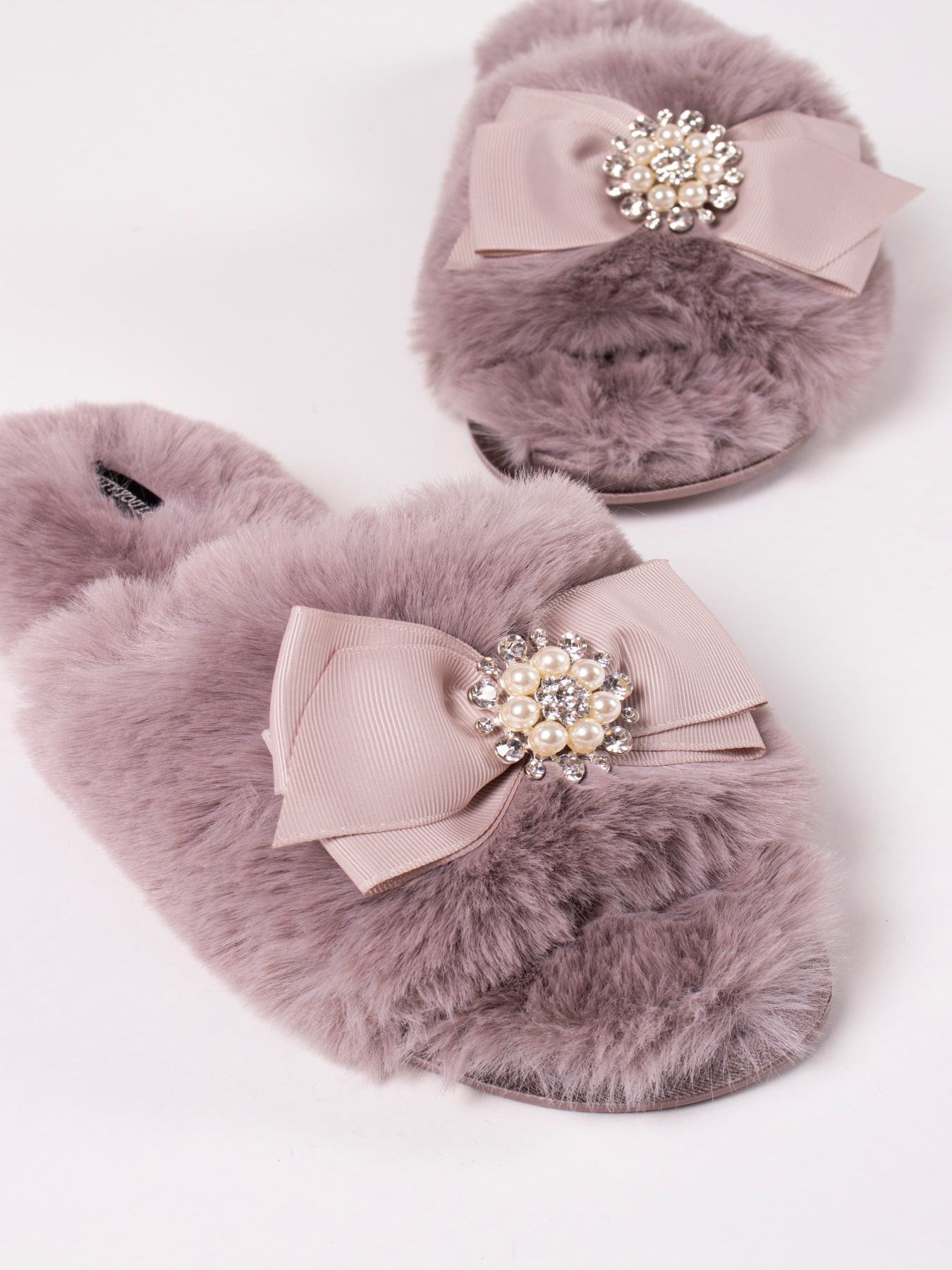 Тапки Pretty You London модель Anya Mink Фото