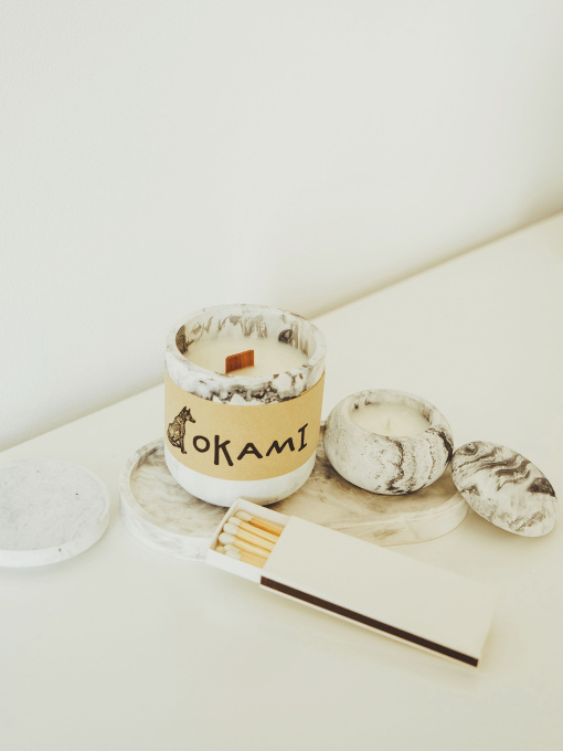«Пряный имбирь» подарочный набор свечей Okami, серый мрамор Okami модель 792649108628 Фото