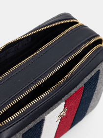 Сумки Tommy Hilfiger модель AW0AW16474-PKH Фото