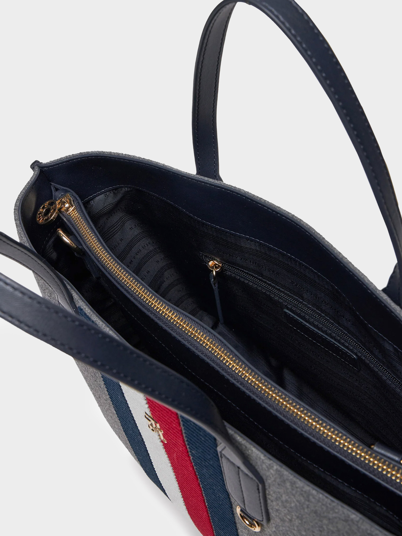 Сумки Tommy Hilfiger модель AW0AW17034-PKH Фото
