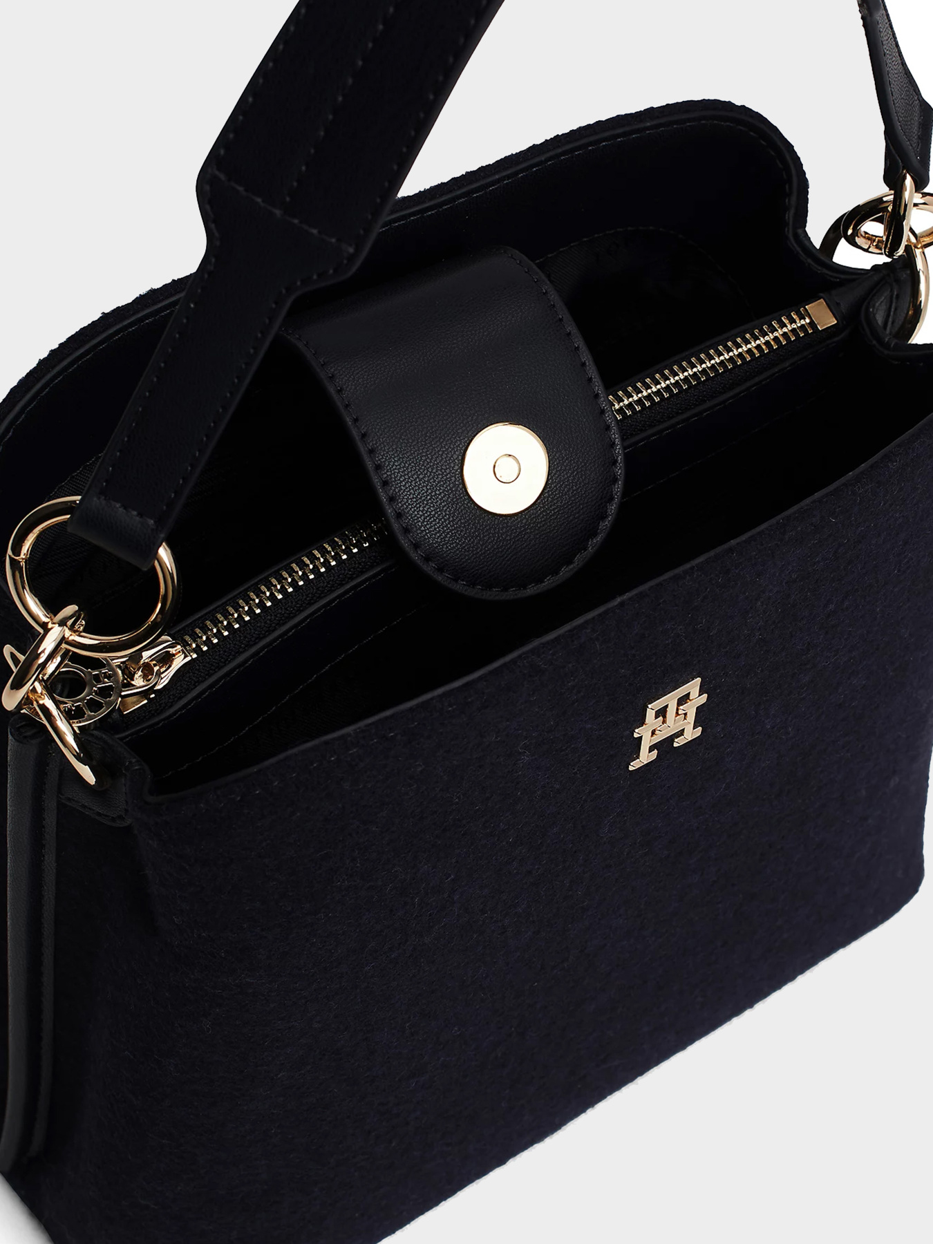Сумки Tommy Hilfiger модель AW0AW17044-DW6 Фото