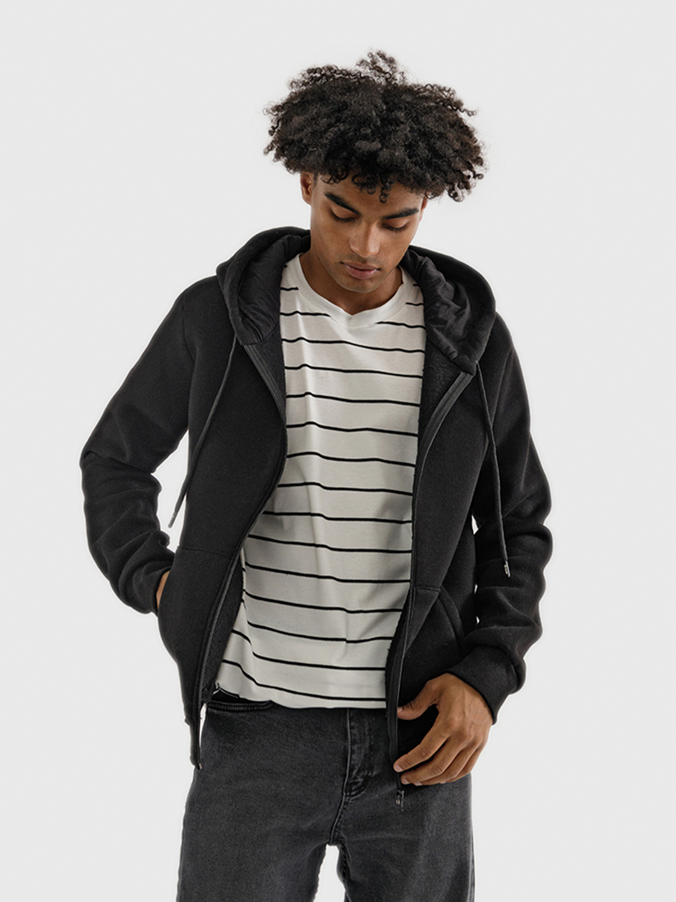 Кофта YUKI модель ЦБ-00222338 Фото