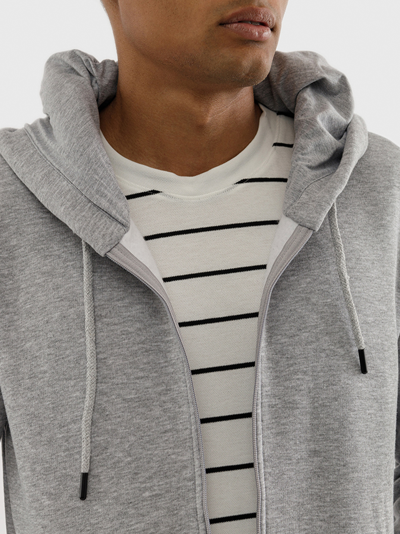 Кофта YUKI модель ЦБ-00222342 Фото