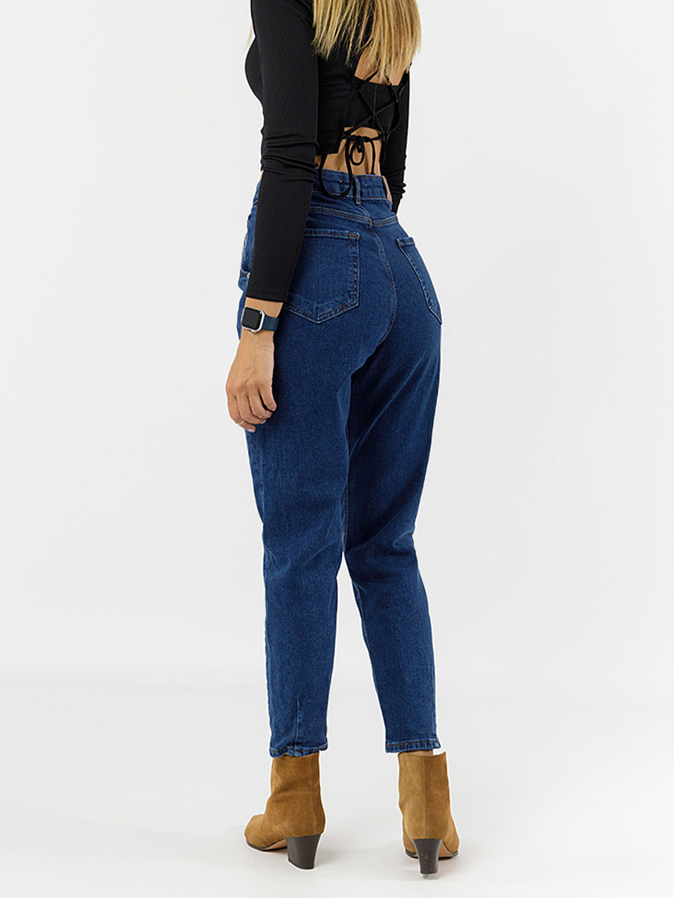 Джинси мом YUKI модель ЦБ-00228361 Фото