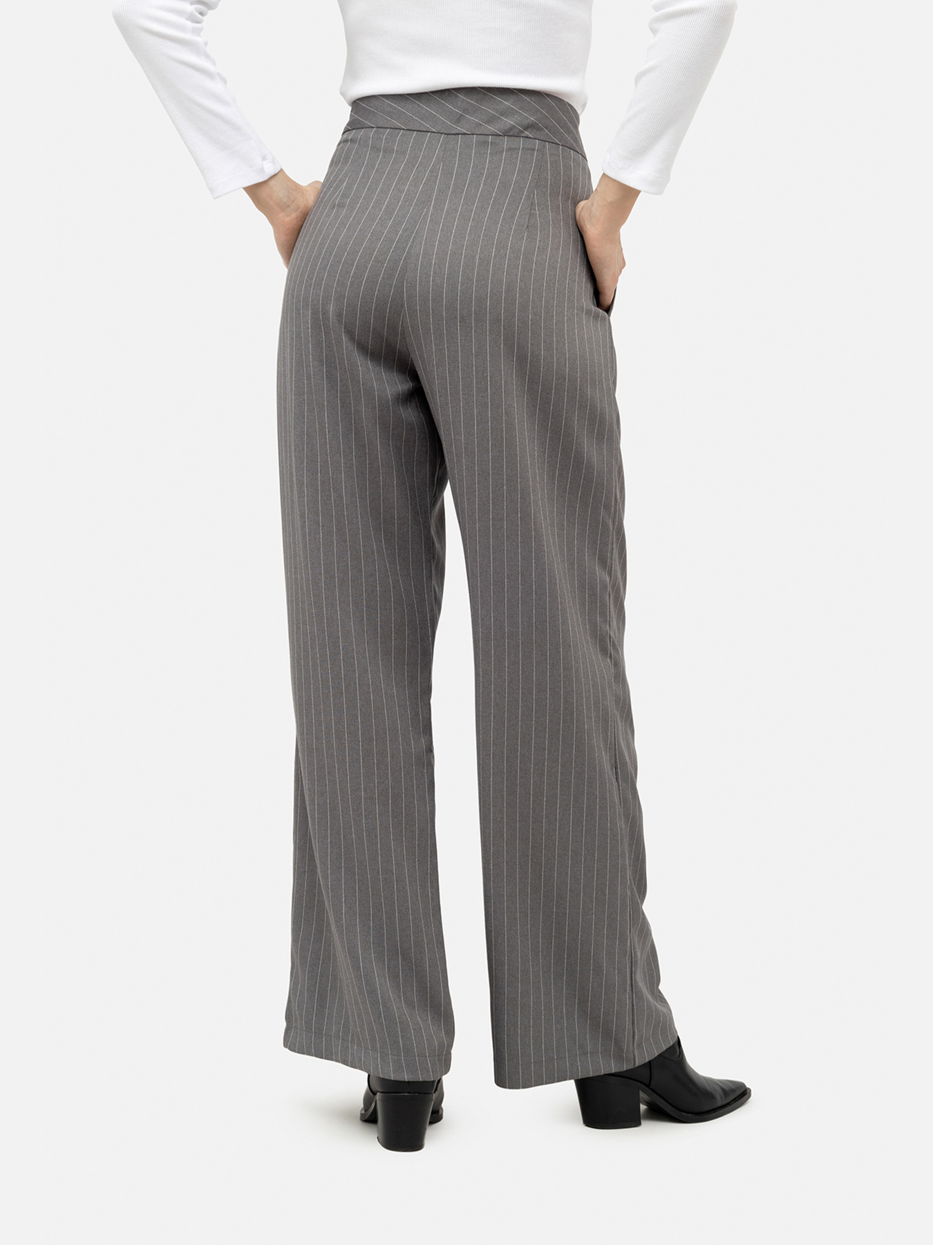 Брюки классические YUKI модель ЦБ-00242170 Фото