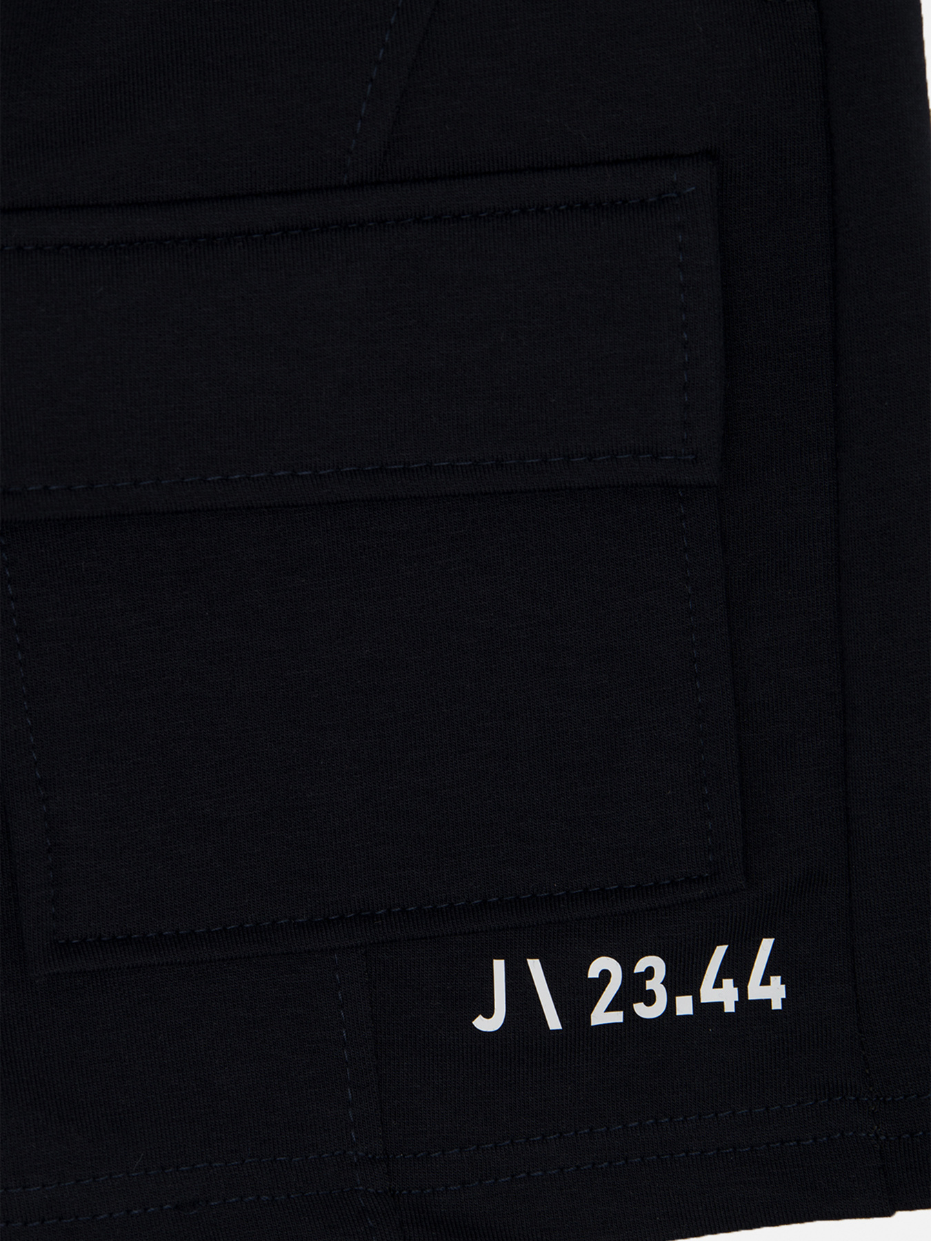 Повседневные шорты YUKI модель ЦБ-00242968 Повседневные шорты YUKI модель ЦБ-00242968 Фото