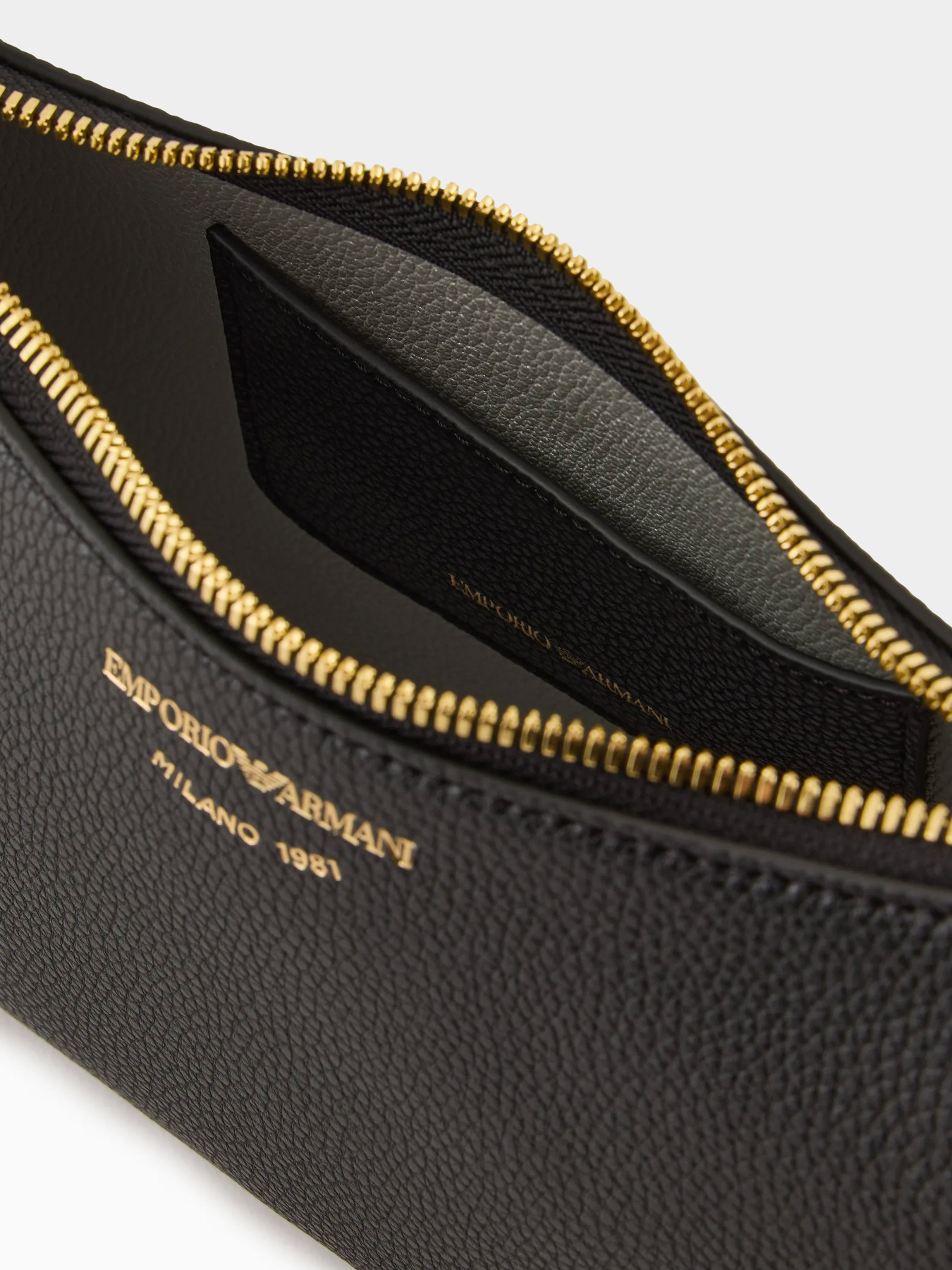 Сумки Emporio Armani модель EW000539-AF12103-MC032 Фото