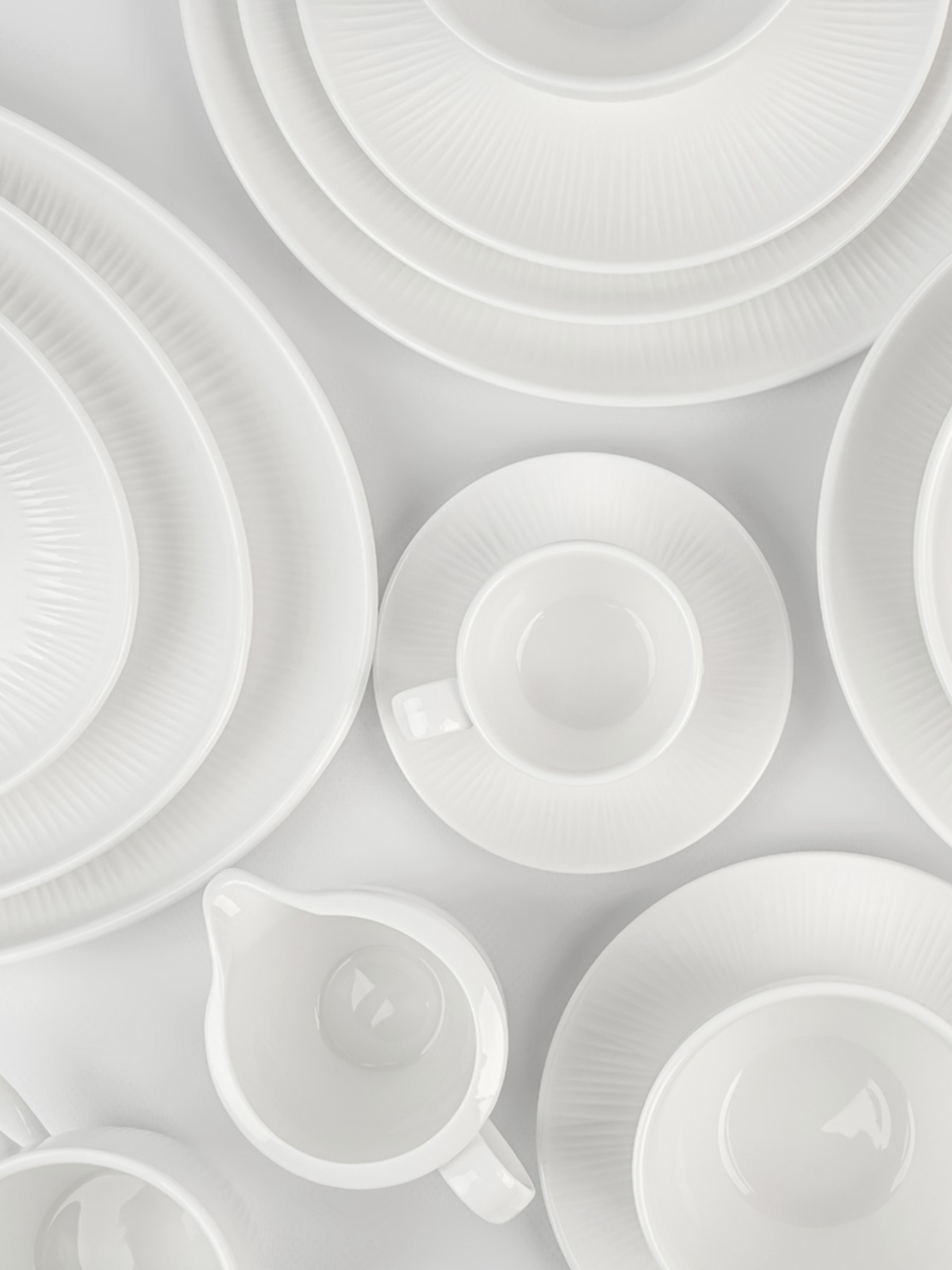 Тарілка овальна "Промінь" біла MBM MY HOME модель KP-110 WHITE Фото