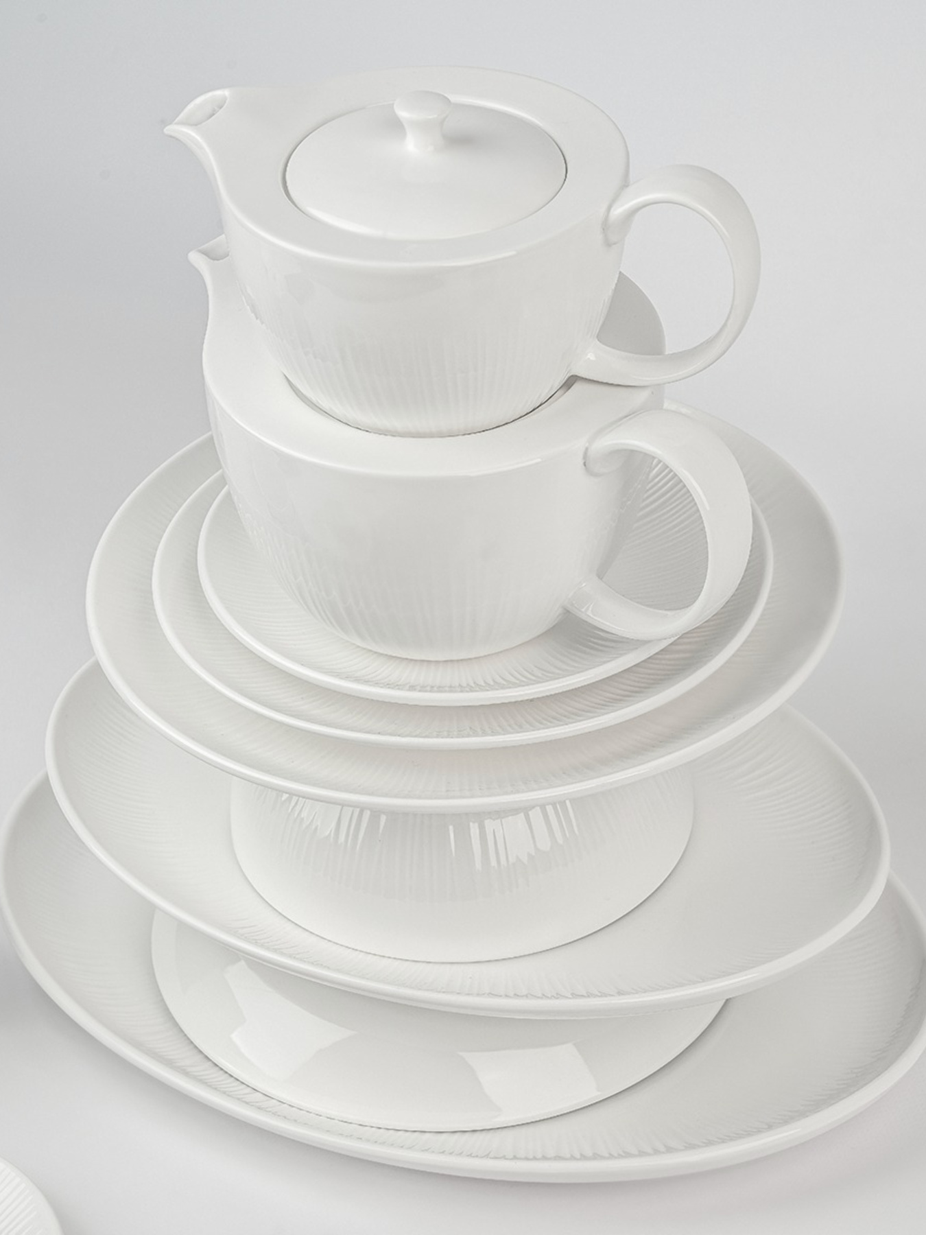 Тарілка овальна "Промінь" біла MBM HOME модель KP-110 WHITE Фото