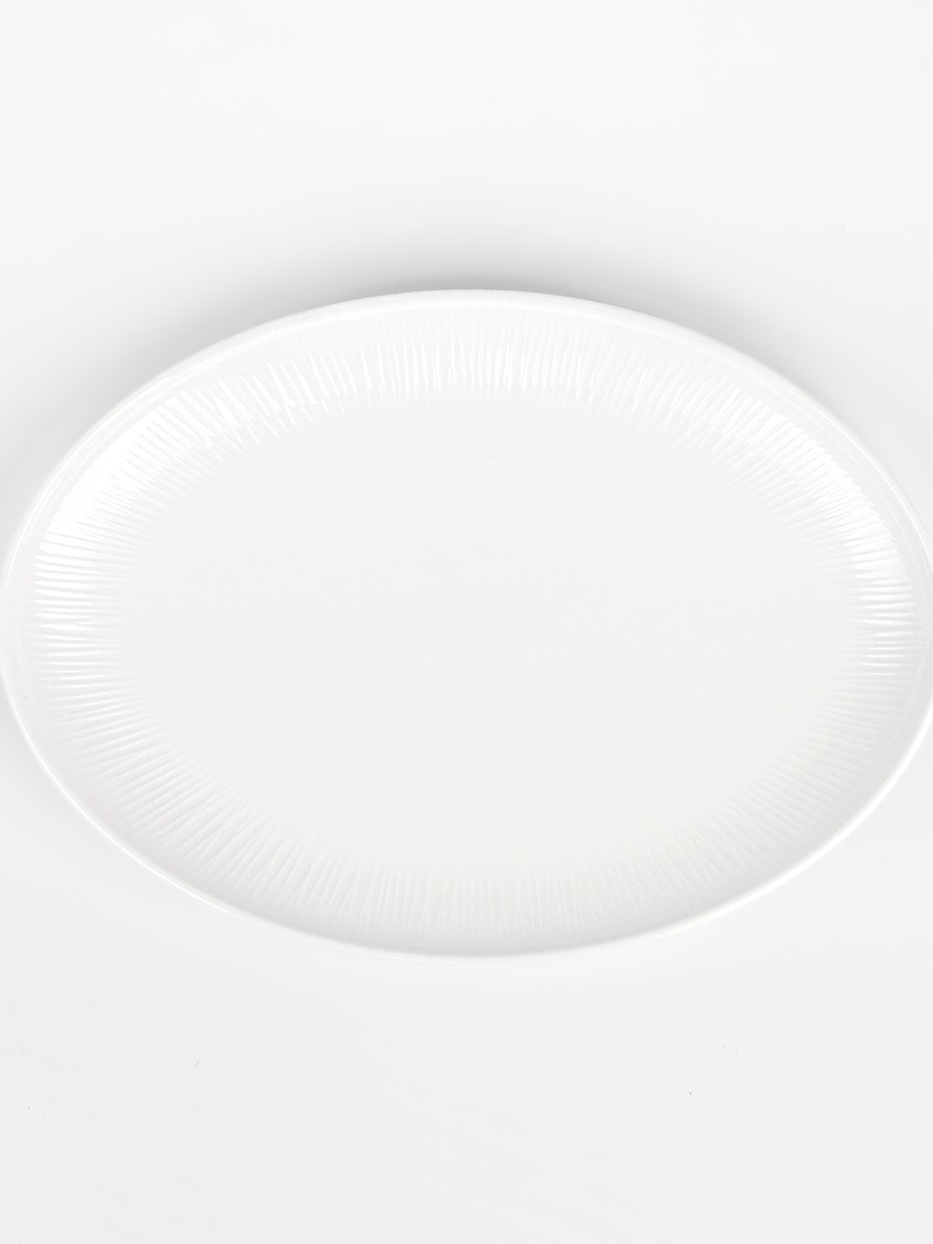 Тарілка овальна "Промінь" біла MBM HOME модель KP-110 WHITE Фото