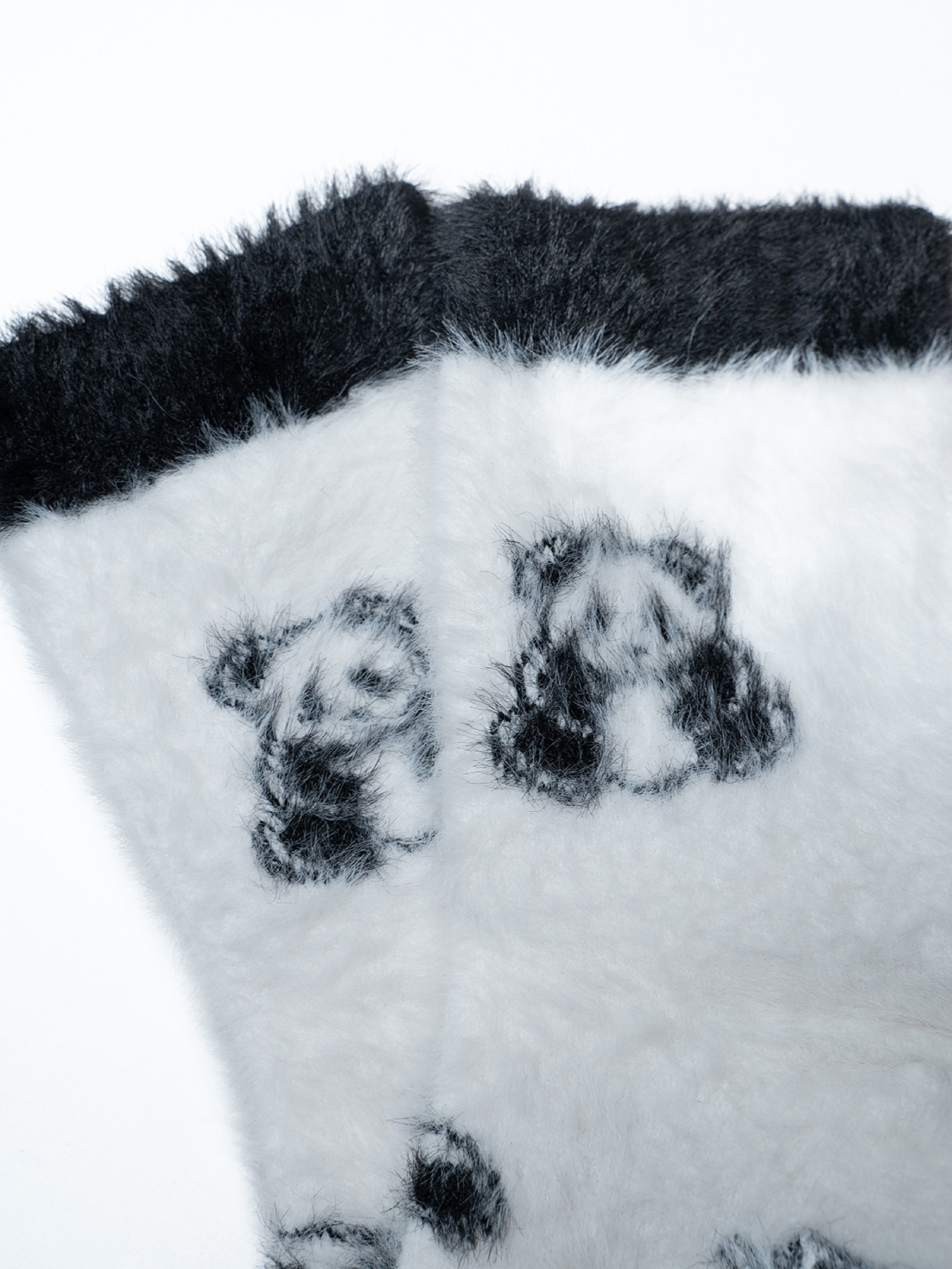 Носки ISSA Plus модель NS-417_белый_черный Носки ISSA Plus модель NS-417_белый_черный Фото