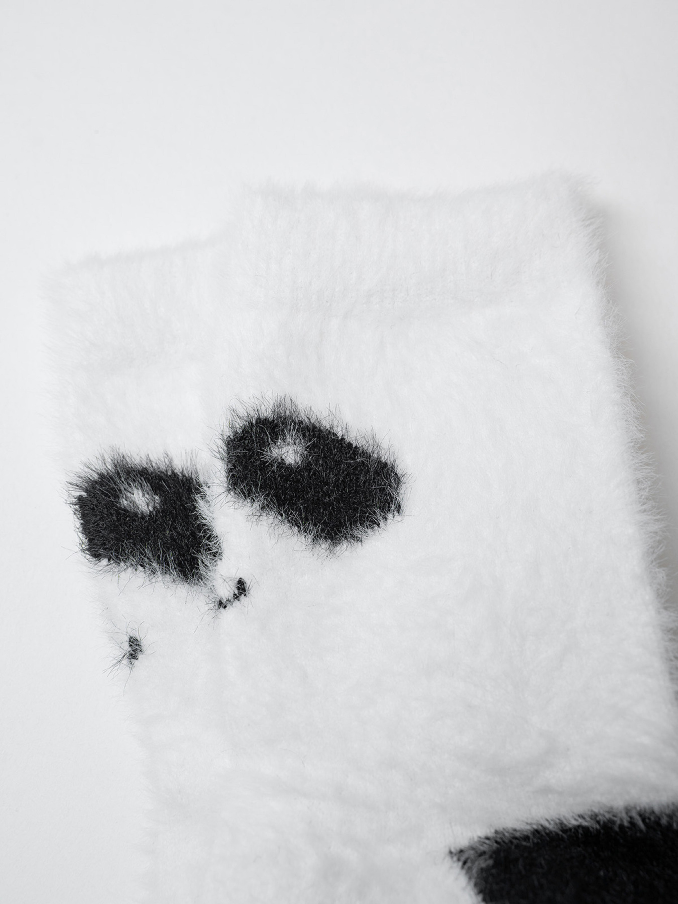 Носки ISSA Plus модель NS-418_белый_черный Фото