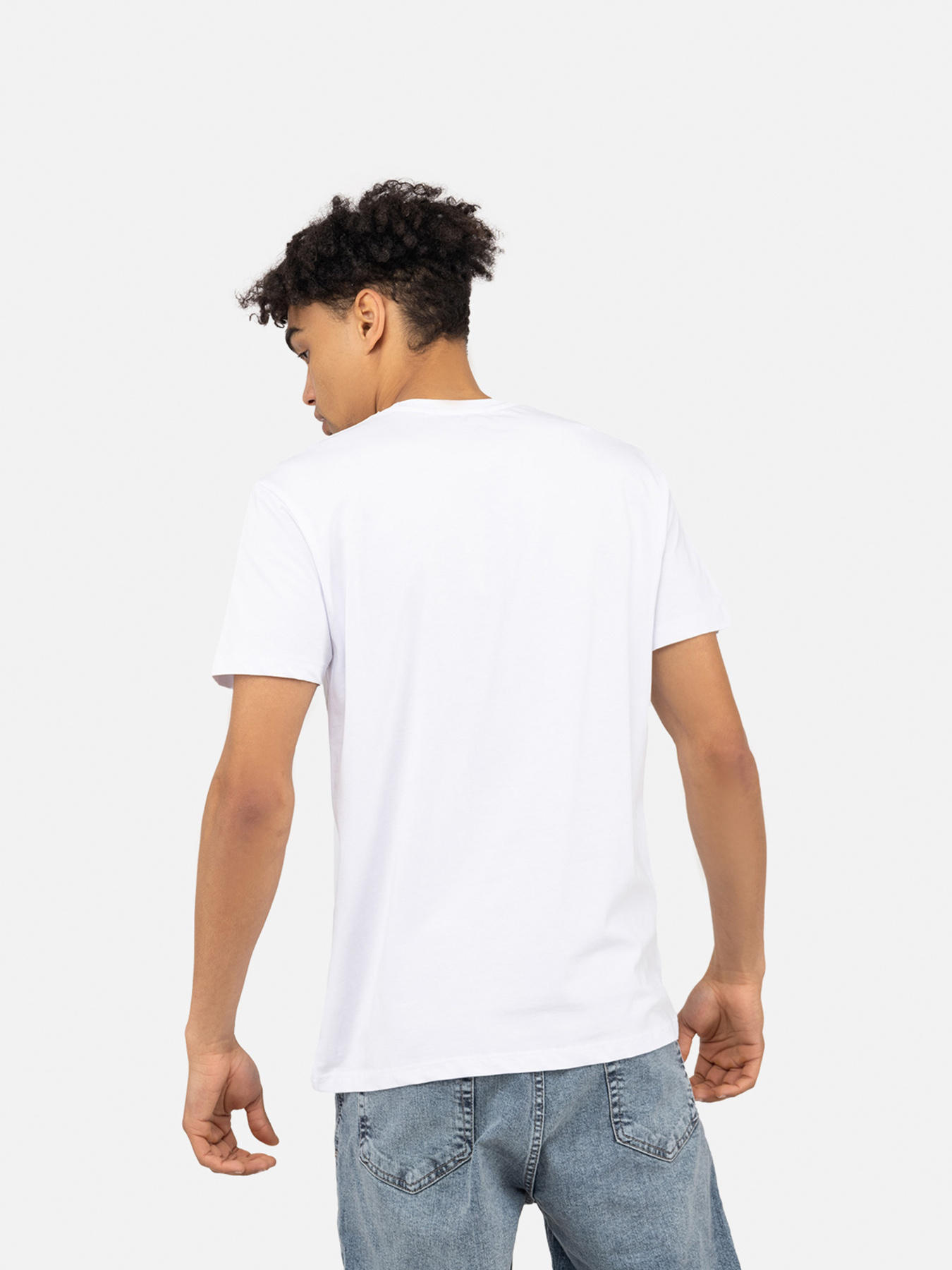 Футболка YUKI модель ЦБ-00243186 Футболка YUKI модель ЦБ-00243186 Фото