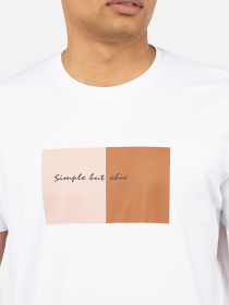 Футболка YUKI модель ЦБ-00243186 Футболка YUKI модель ЦБ-00243186 Фото