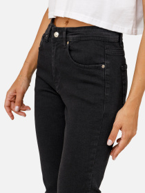 Джинси YUKI модель ЦБ-00257333 Фото