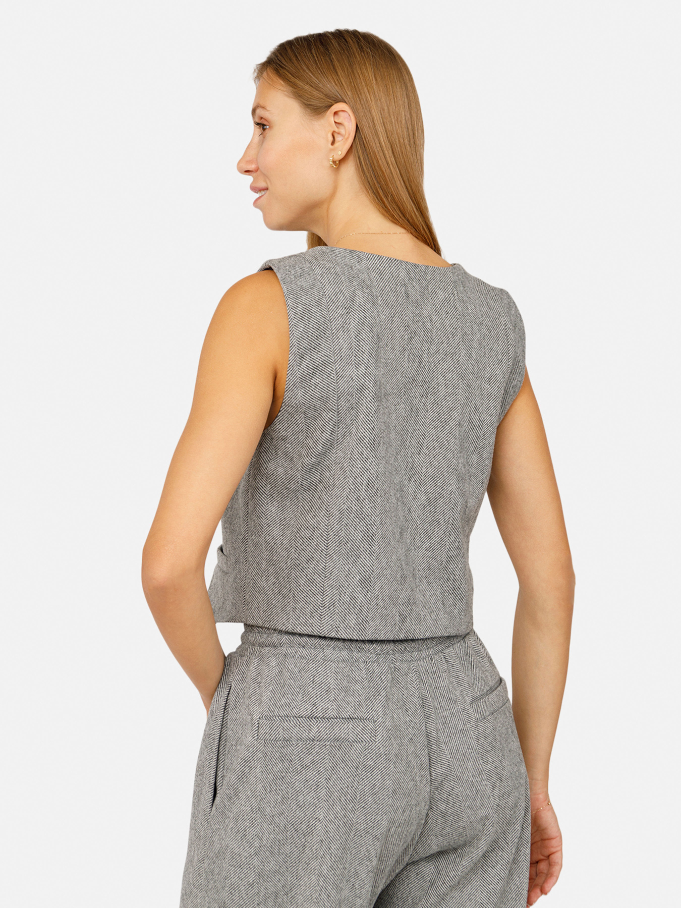 Классический жилет YUKI модель ЦБ-00260837 Классический жилет YUKI модель ЦБ-00260837 Фото