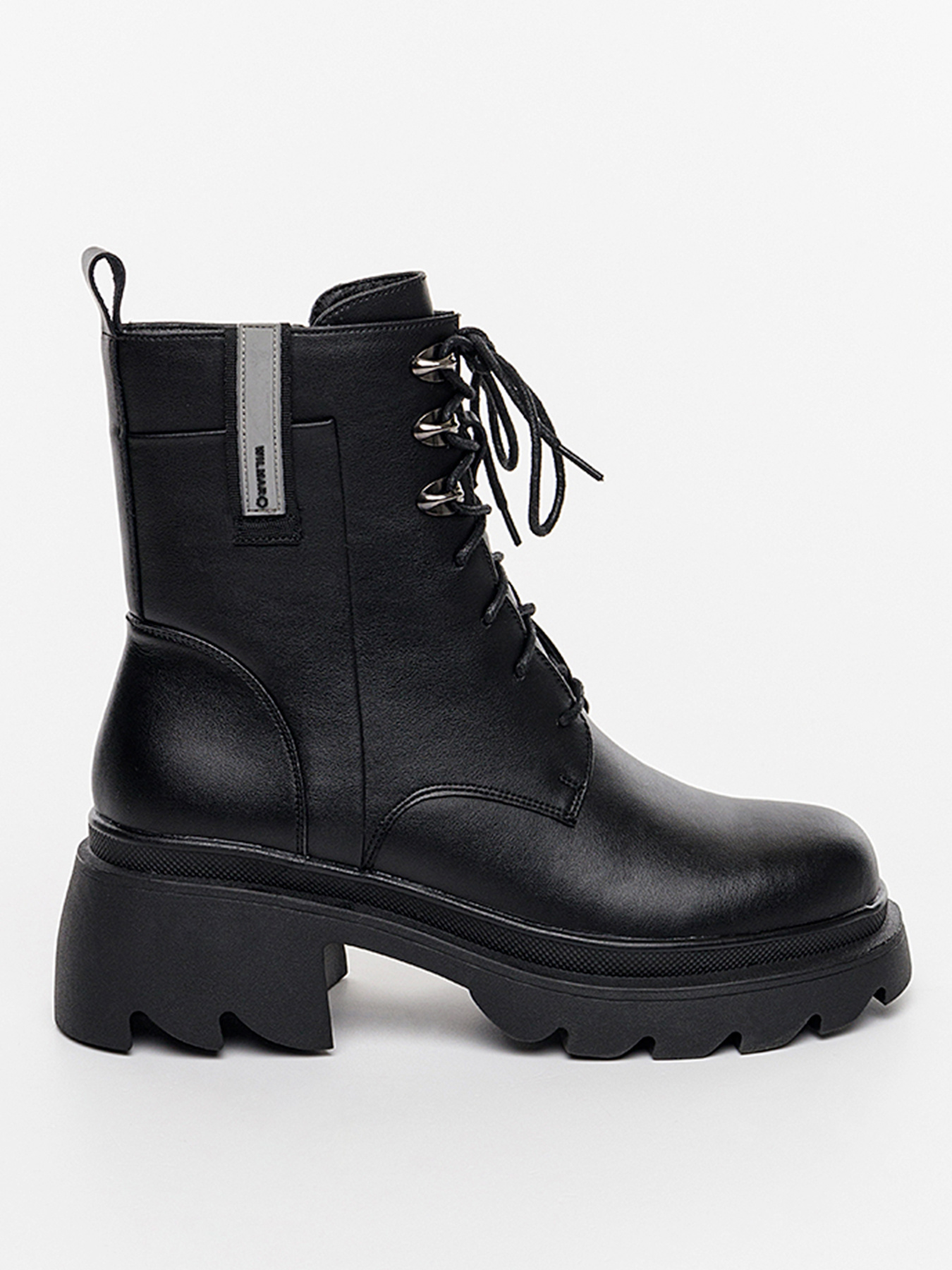 Ботинки YUKI модель ЦБ-00225976 Ботинки YUKI модель ЦБ-00225976 Фото