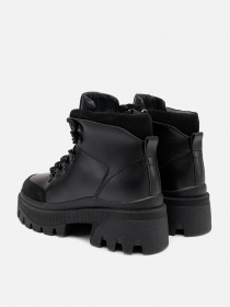 Черевики YUKI модель ЦБ-00254729 Черевики YUKI модель ЦБ-00254729 Фото