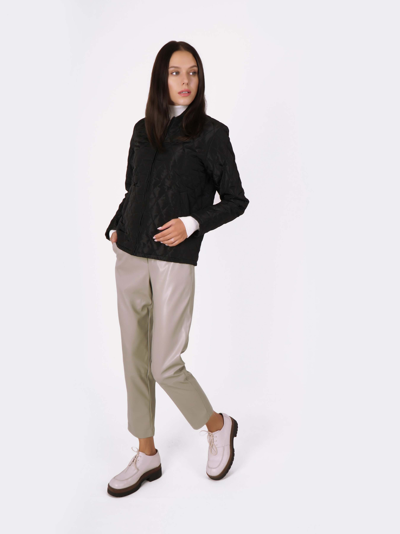 Куртки Lesia модель Asteia03BlackWJCKTLS Фото