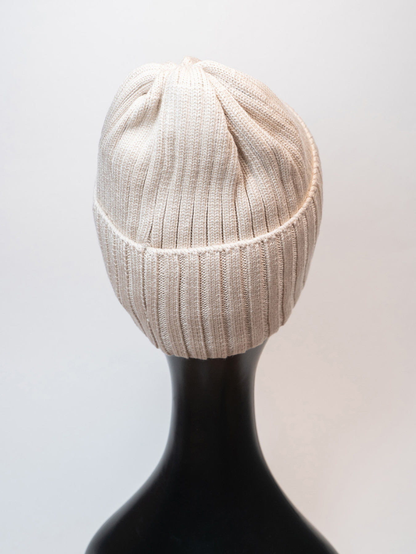 Шапка ISSA Plus модель SH-55_бежевый Фото