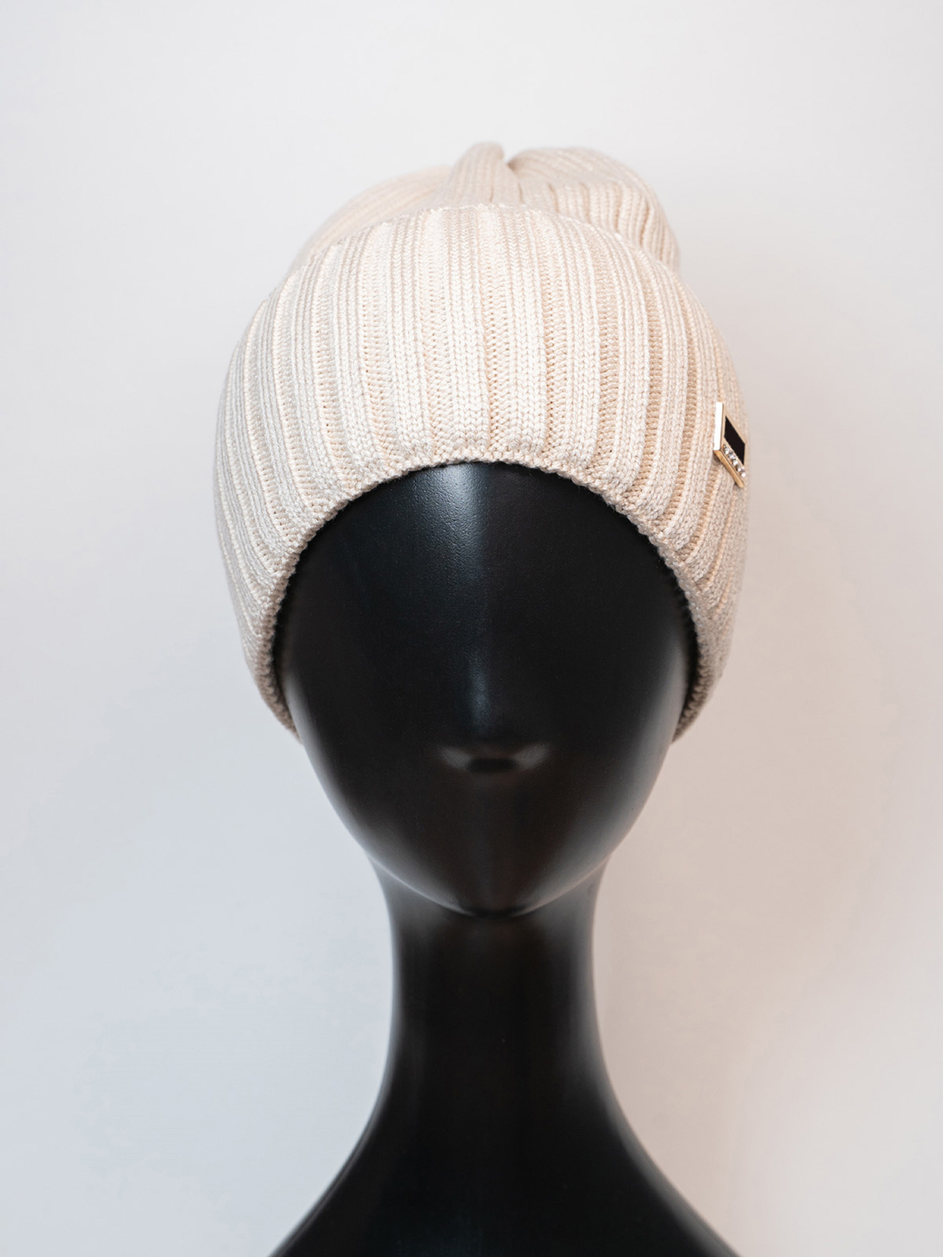 Шапка ISSA Plus модель SH-55_бежевый Фото