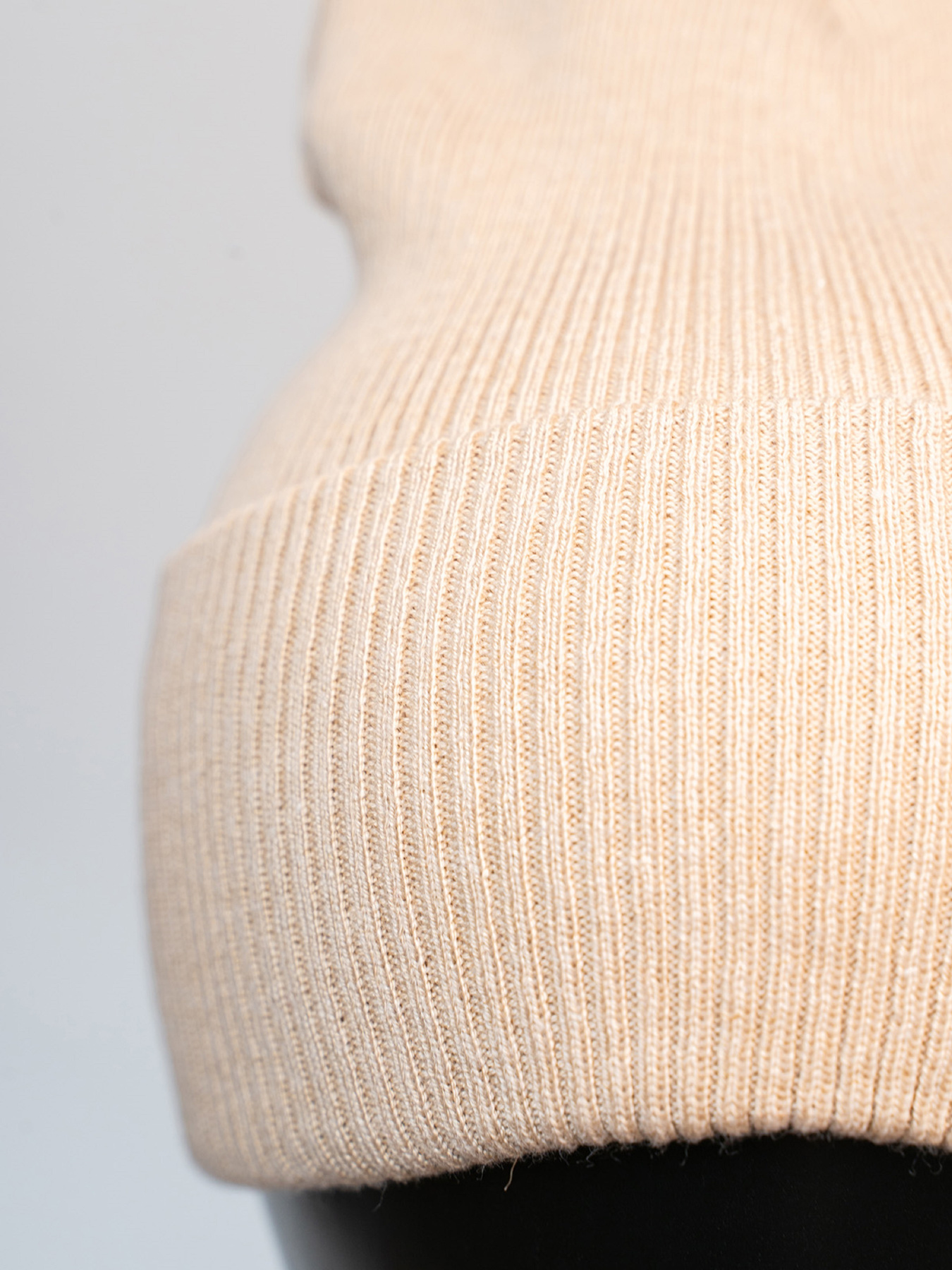 Шапка ISSA Plus модель SH-52_бежевый Фото