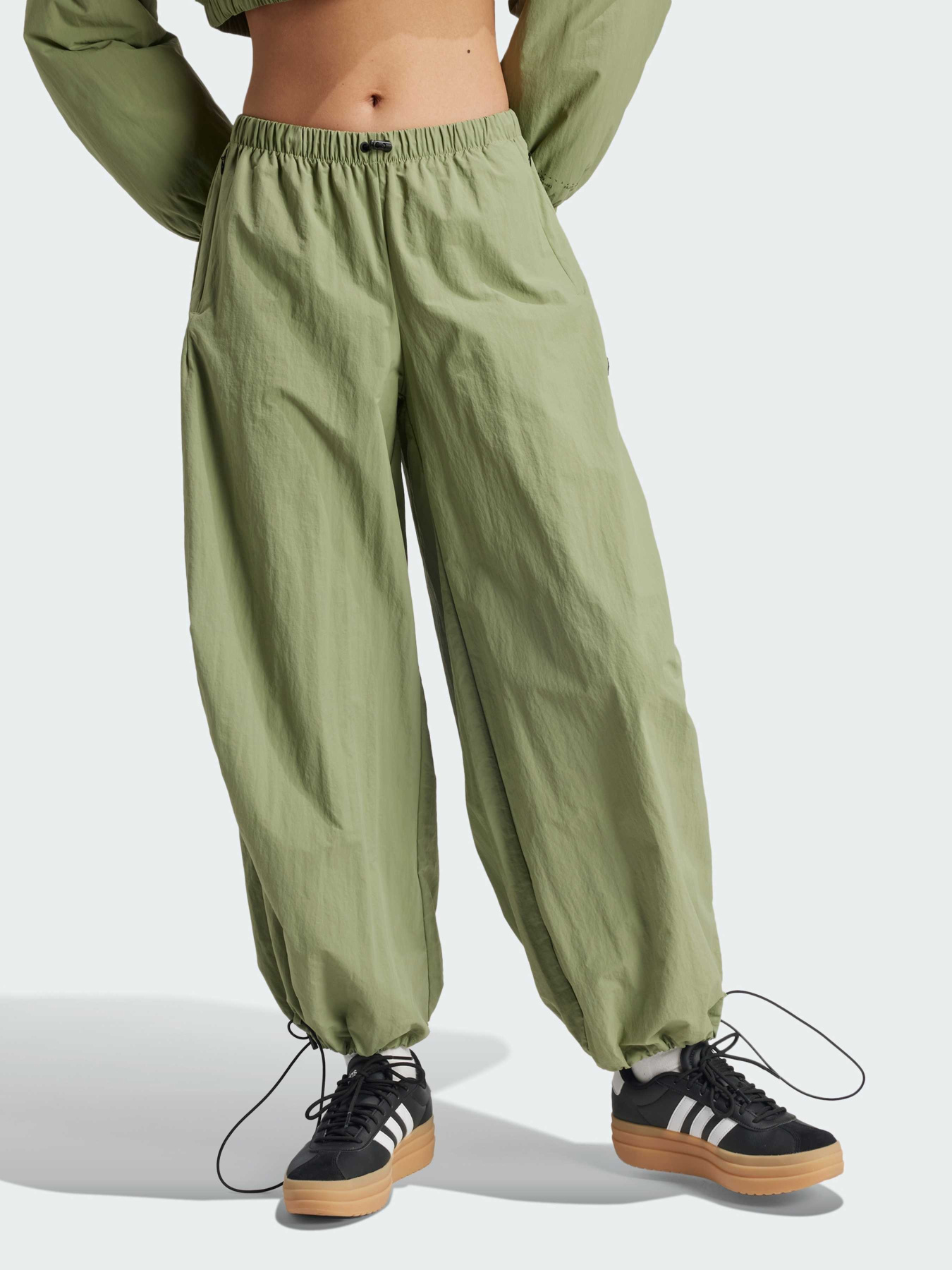 Повсякденні штани Adidas модель IW5205 Фото