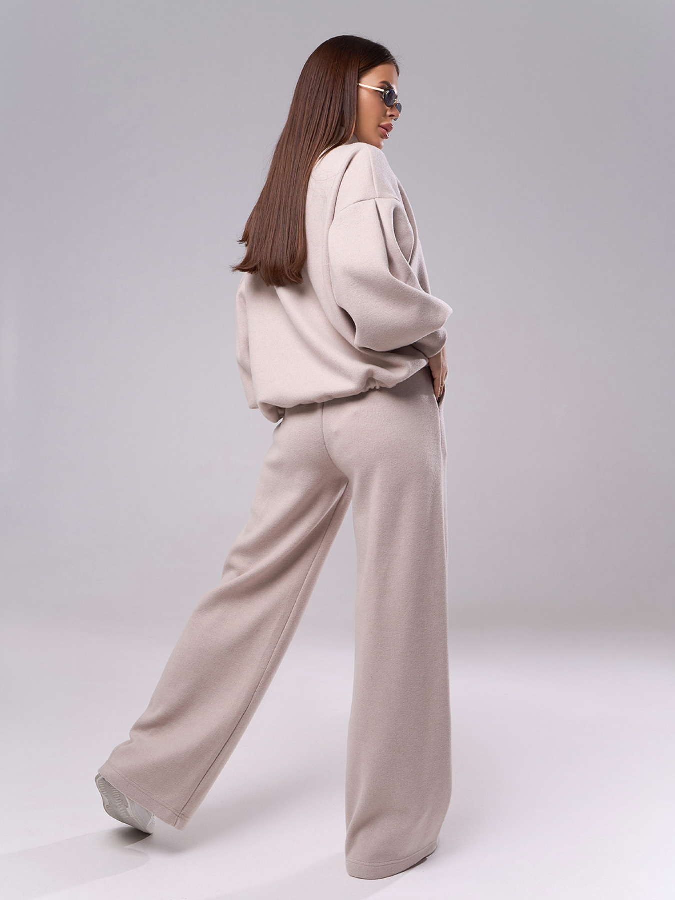 Повседневный костюм ISSA Plus модель SA-572A_бежевый Повседневный костюм ISSA Plus модель SA-572A_бежевый Фото