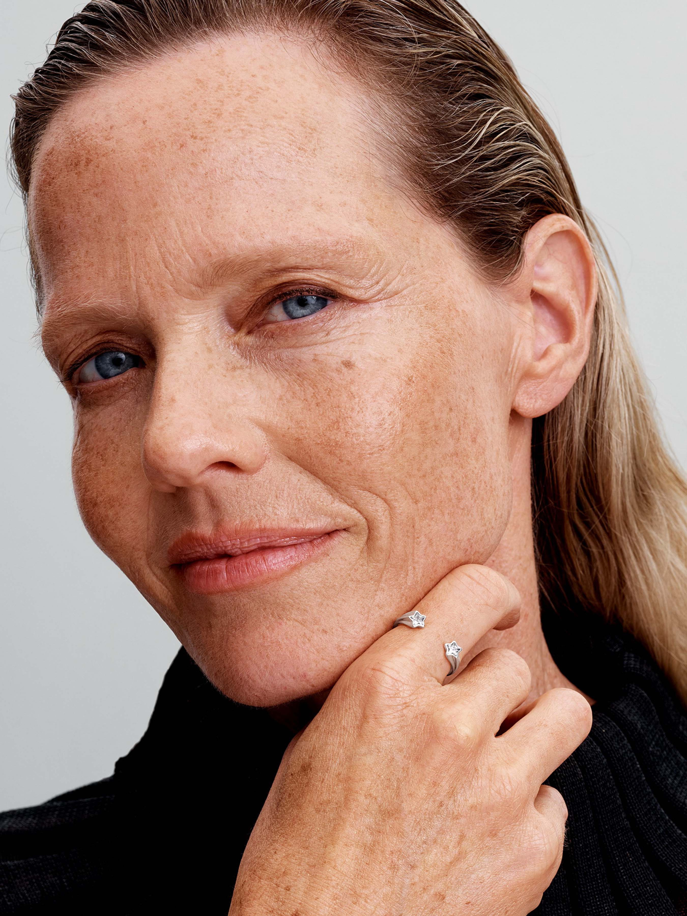 Каблучки PANDORA модель 193582C01 Фото