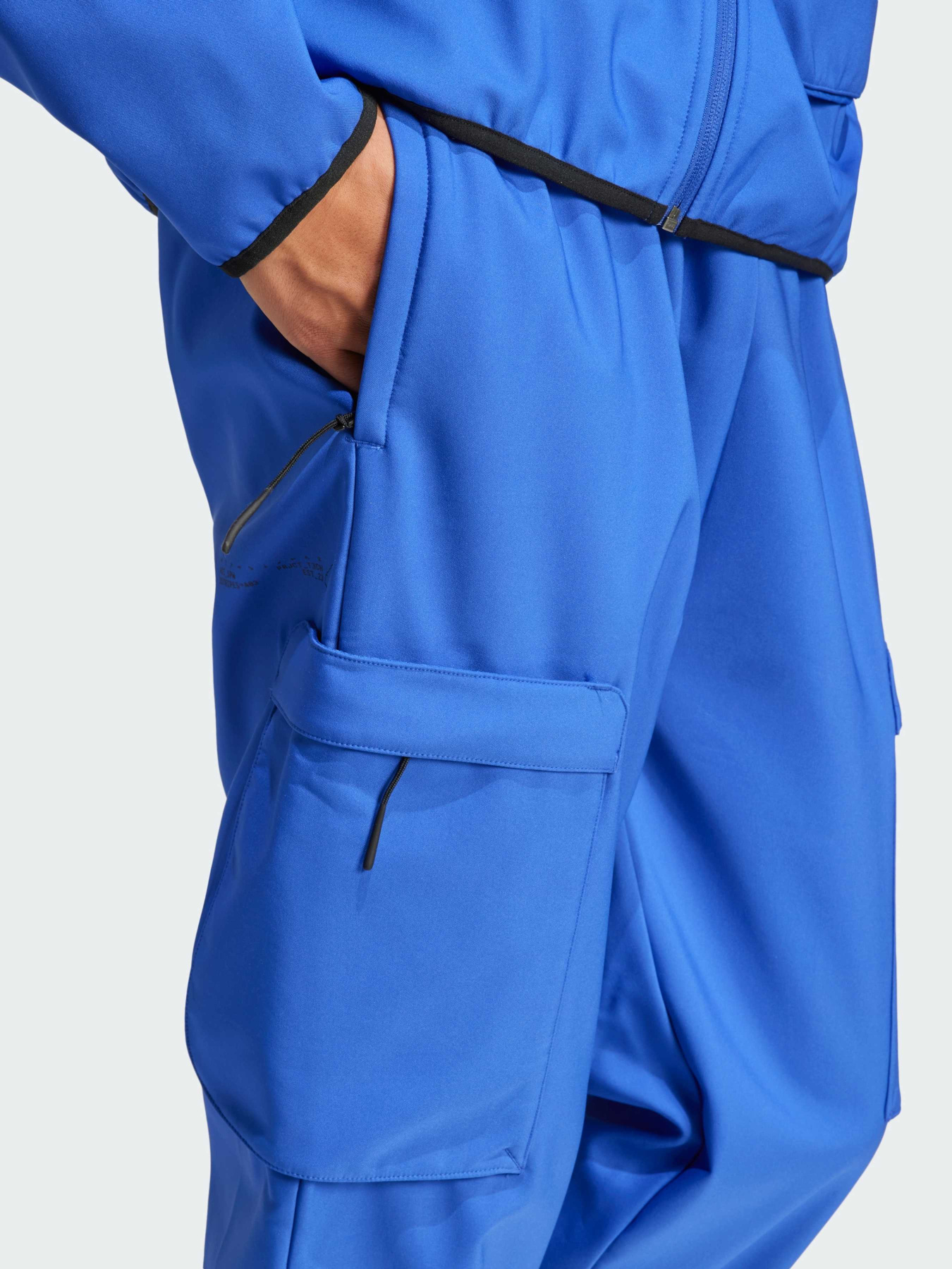 Карго Adidas модель IV7418 Карго Adidas модель IV7418 Фото