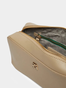 Сумки Tommy Hilfiger модель AW0AW16439-AEG Фото