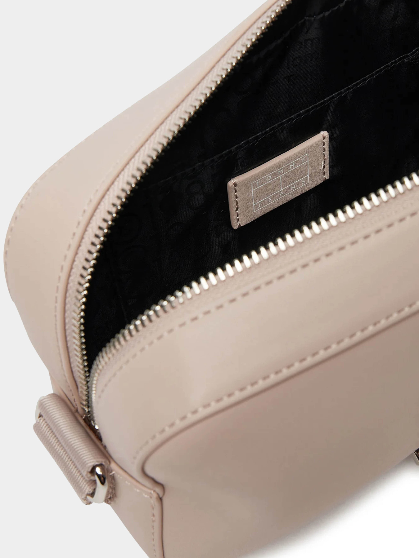 Сумки Tommy Hilfiger модель AW0AW16511-PJ5 Фото