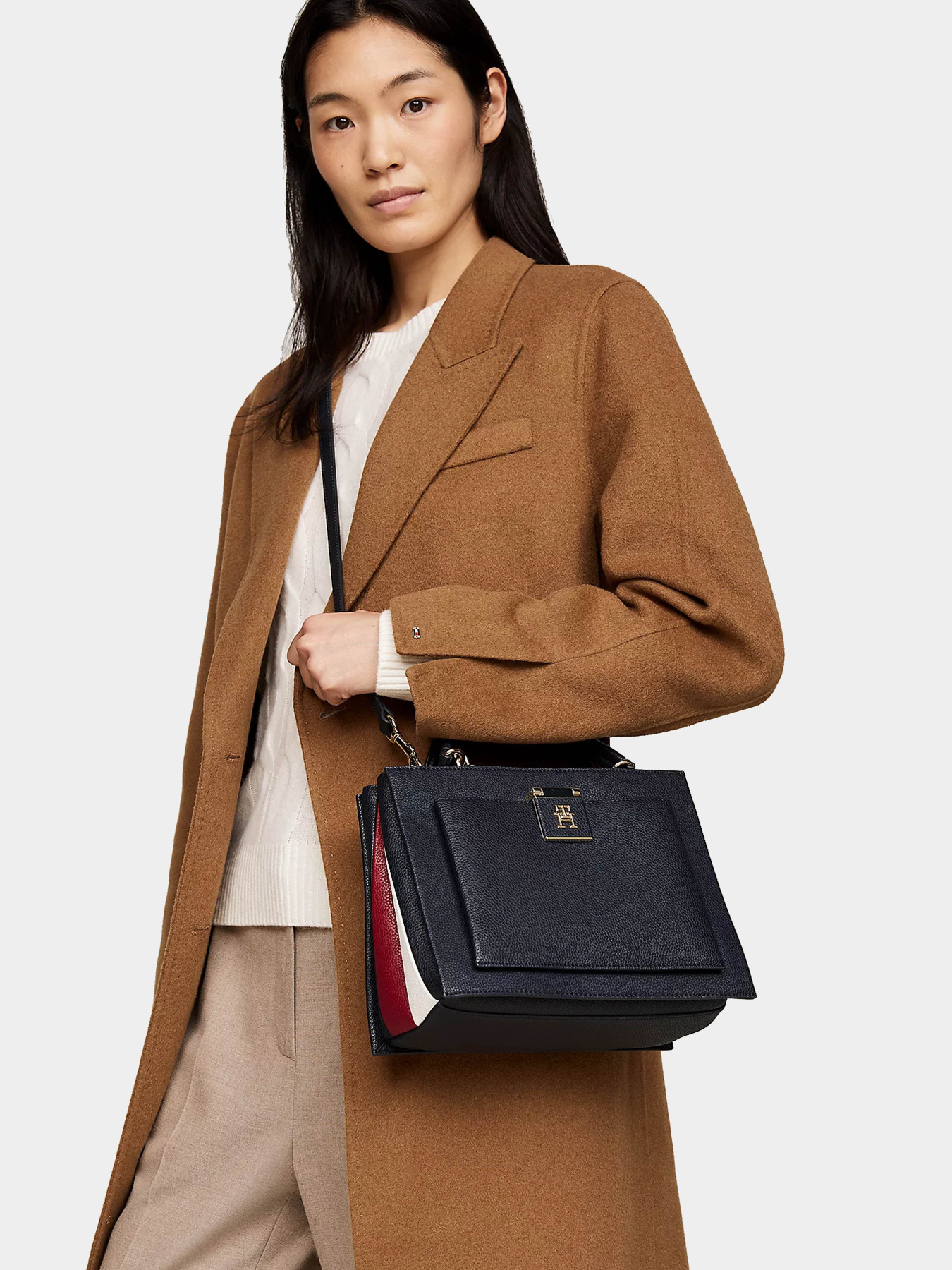 Сумки Tommy Hilfiger модель AW0AW17032-DW6 Фото