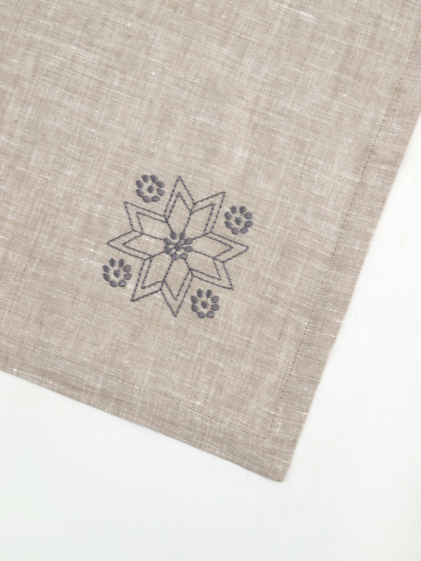 Сет з 2-х столових серветок з льону з машинною вишивкою "Зірка" GNIZDO Модель 2LTNSMEZ Фото