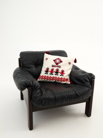 Декоративна подушка з ручною вишивкою та китицями. GNIZDO модель 1CCHEDCETTCCGKI Фото