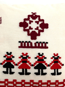 Декоративна подушка з ручною вишивкою та китицями. GNIZDO модель 1CCHEDCETTCCGKI Фото