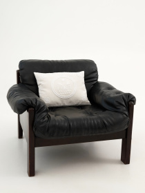 Декоративна подушка зі зйомною наволочкою з ручною вишивкою "Олені" GNIZDO модель 1CCHEDCETTCCGKI Фото