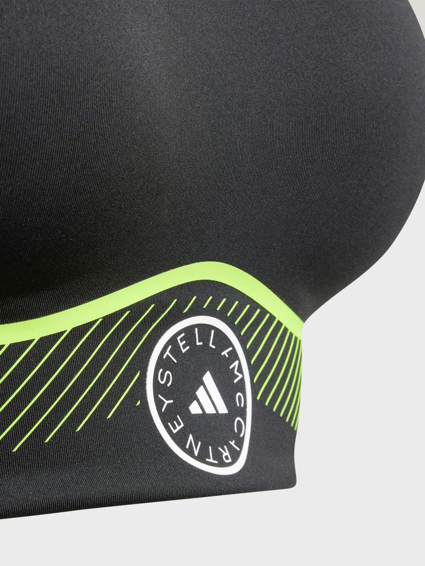 Топ спортивный Adidas модель IZ0171 Фото